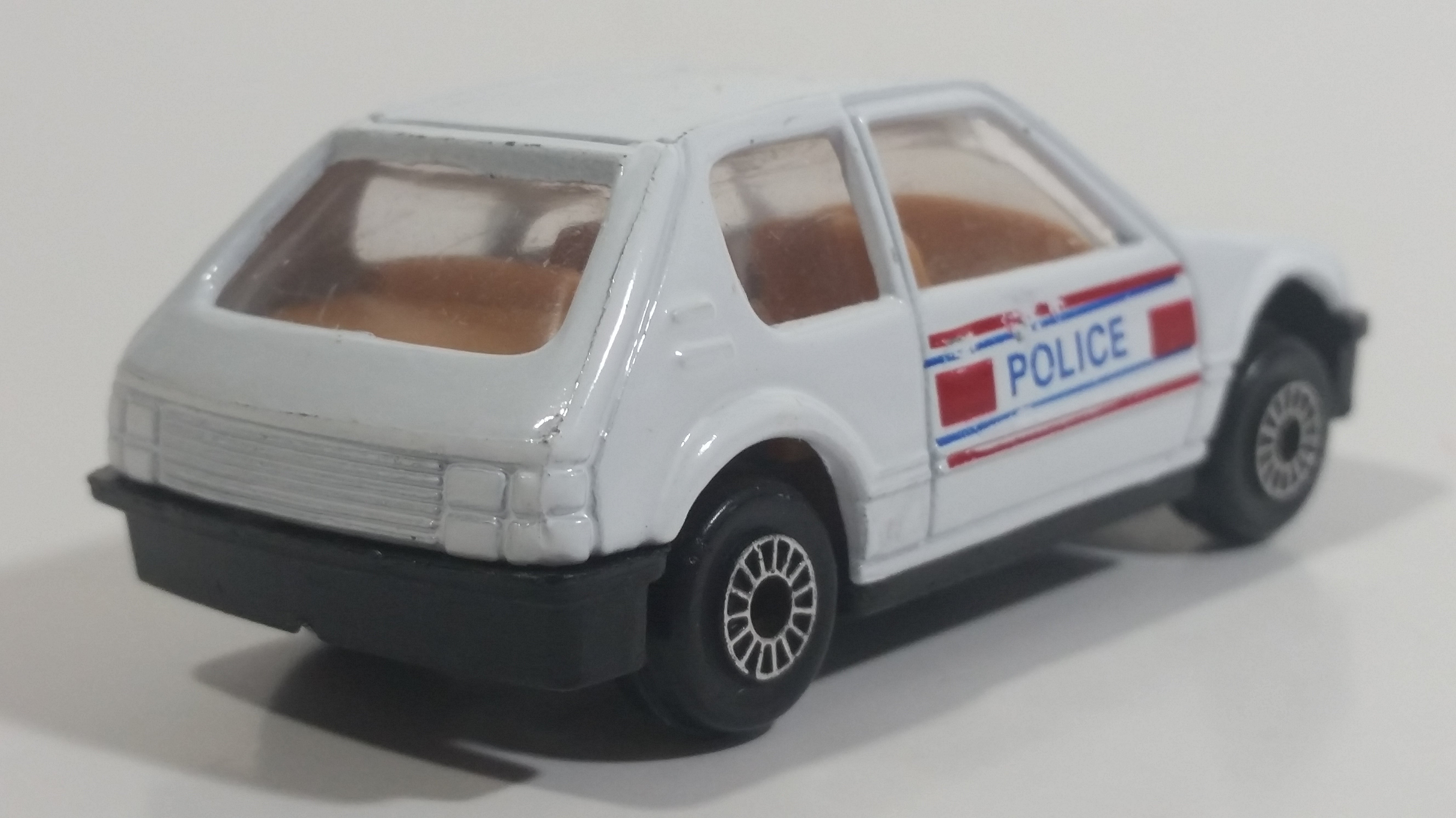Very Rare HTF Sohbi Volkswagen VW Golf Police Cop White Die Cast Toy Car Emergency Rescue Vehicle 6
