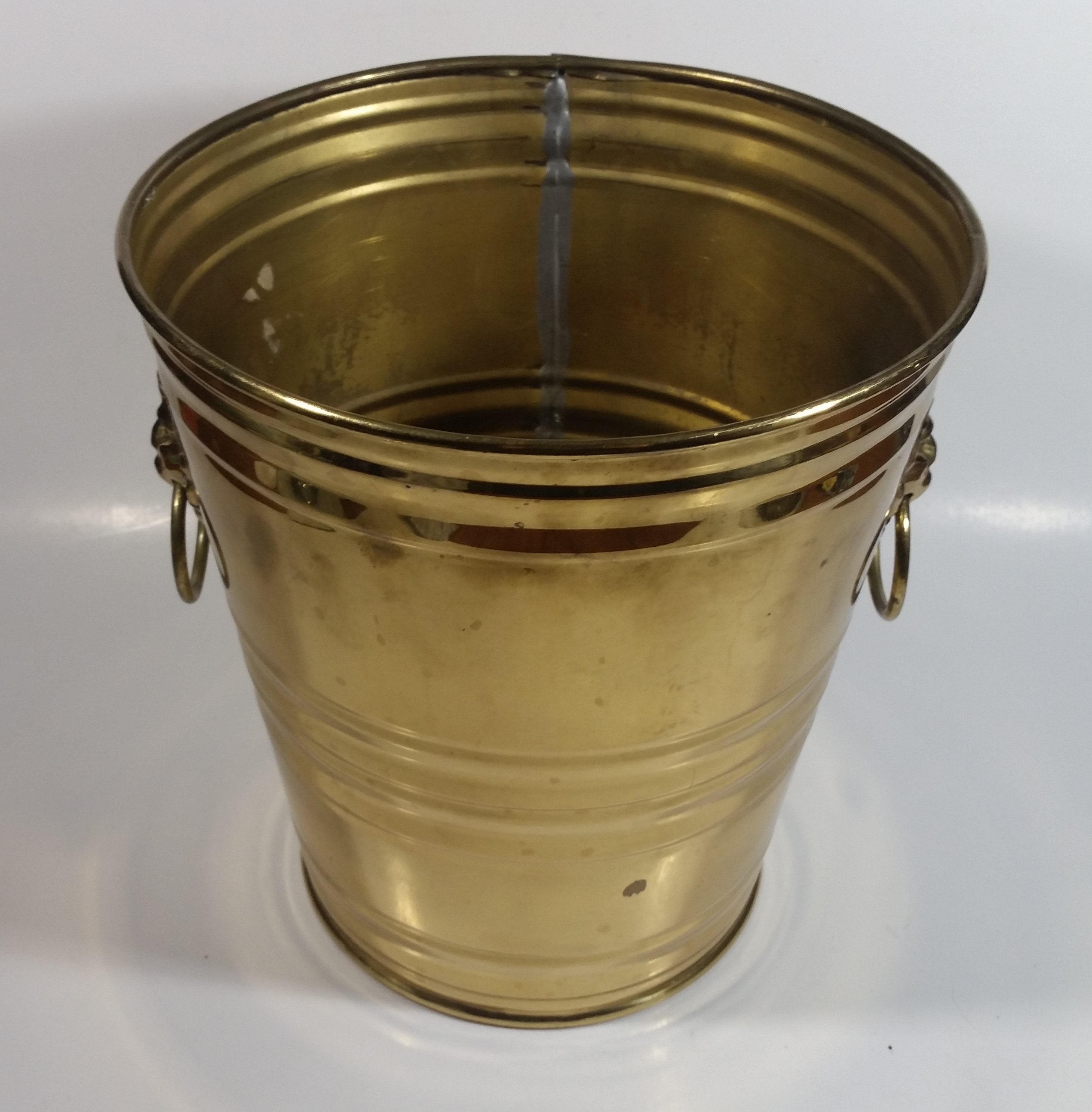 Vintage Hammered Brass Lion Head Handles Trash Waste Can Bucket Pail Made in England 8 1/2" Tall 8