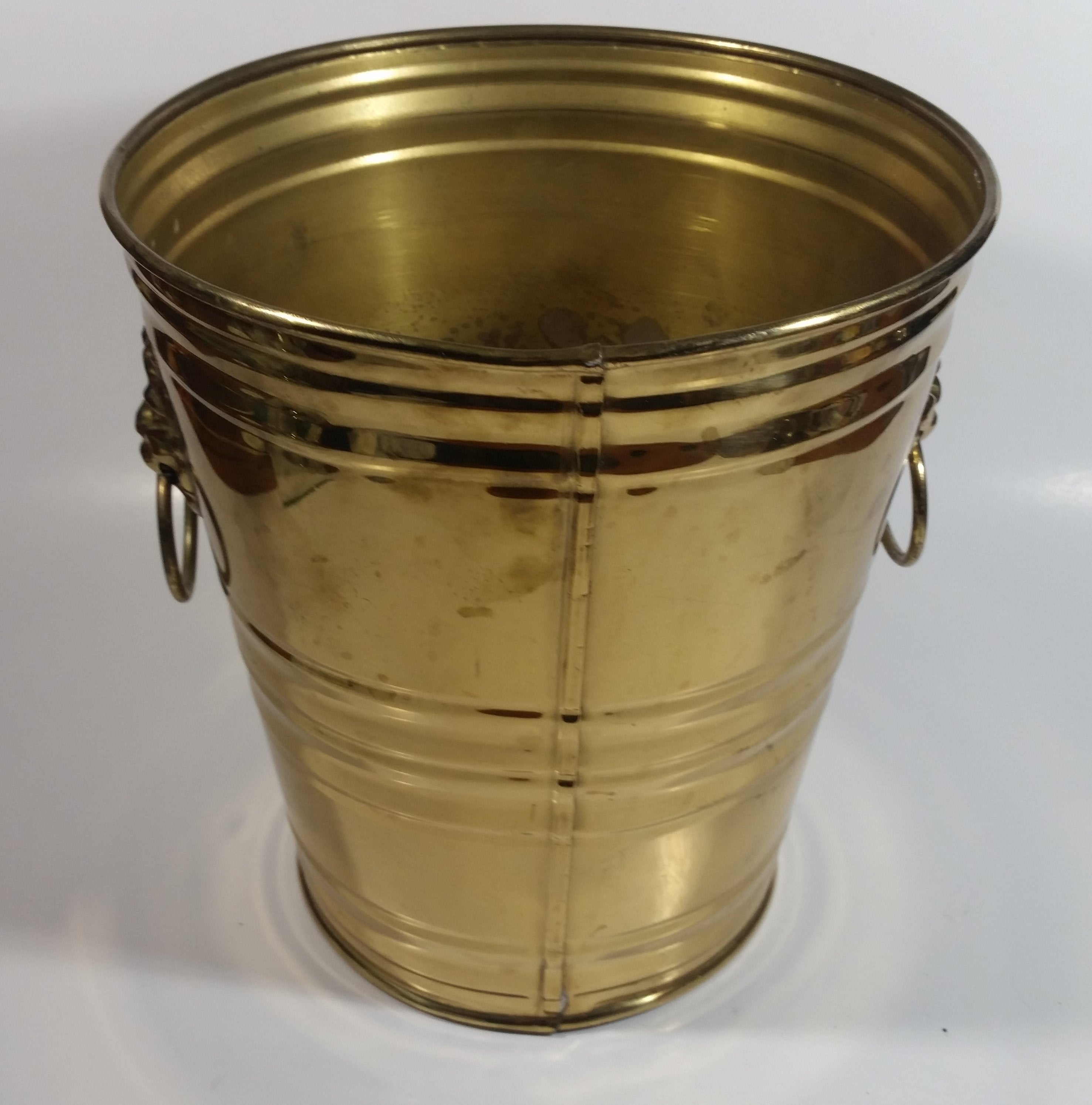 Vintage Hammered Brass Lion Head Handles Trash Waste Can Bucket Pail Made in England 8 1/2" Tall 3