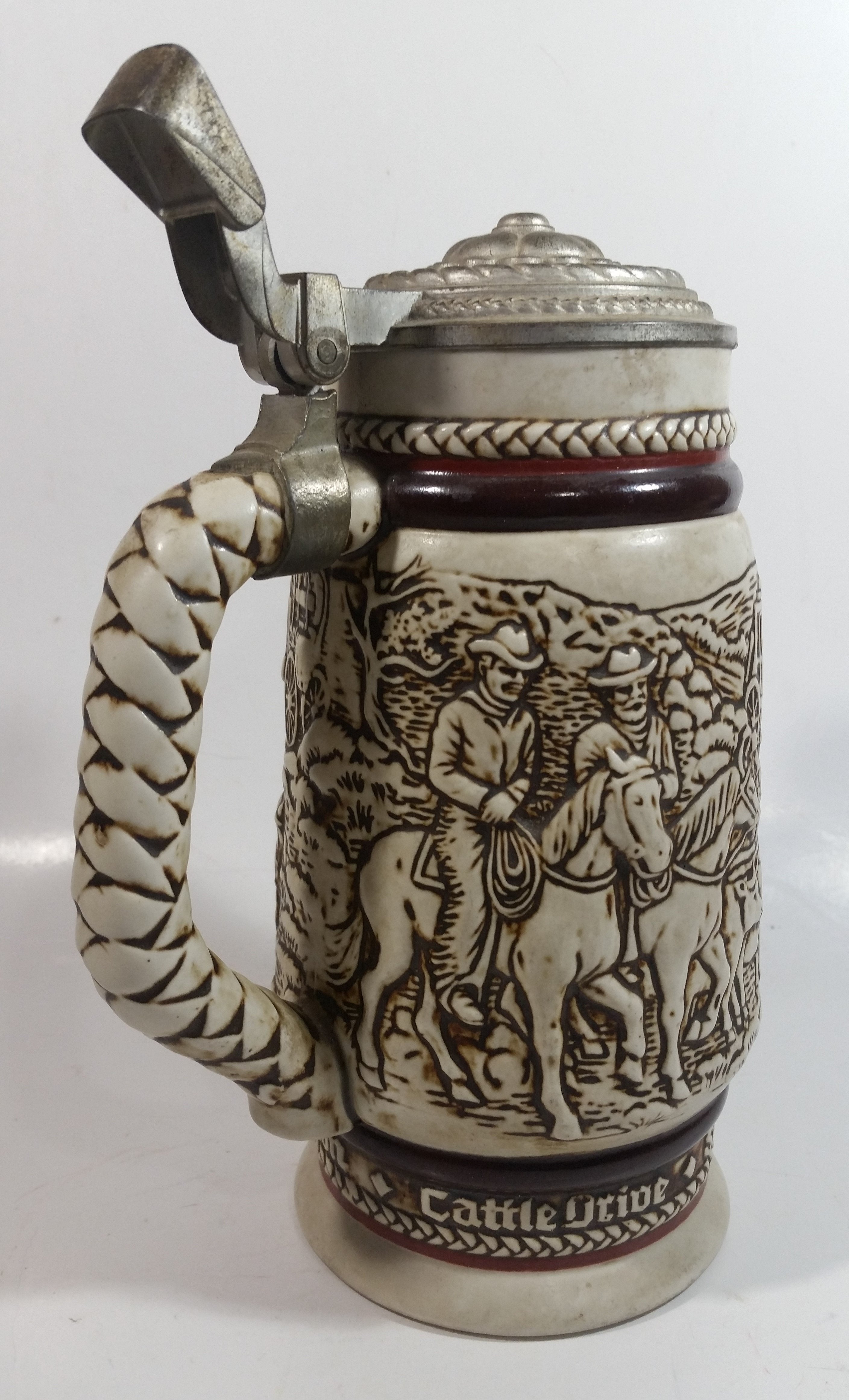 1981 Avon Western Roping, Chuck Wagon, Cattle Drive Ceramic Beer Stein with Lid 4