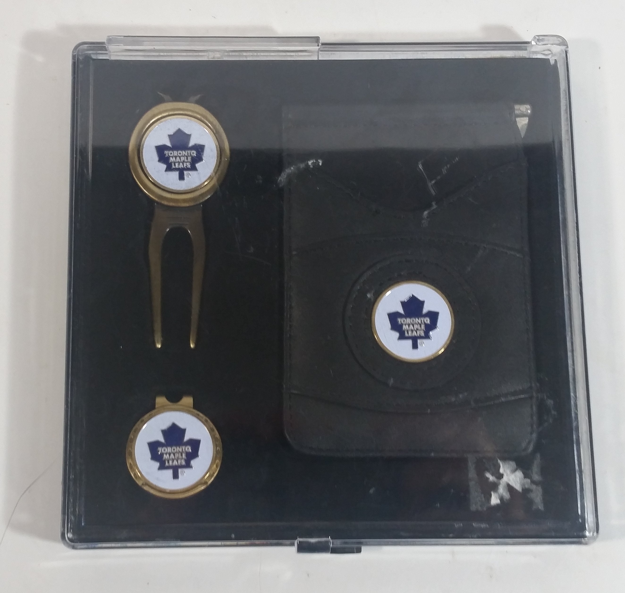 Toronto Maple Leafs NHL Ice Hockey Golf Golfing Ball Marker, Hat Clip, and Leather Money Clip Set in Case 2