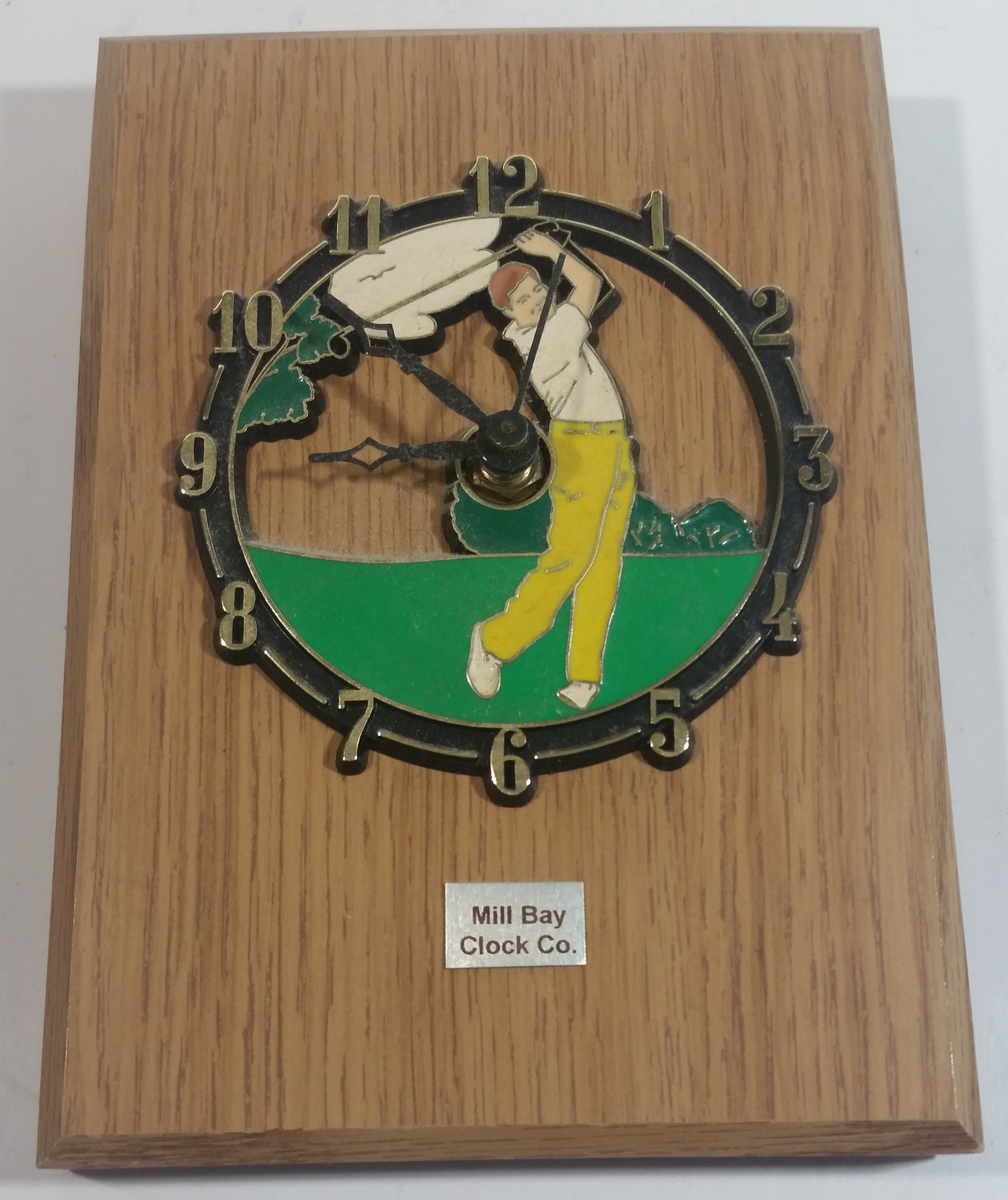 Mill Bay Clock Co. Golfer Golf Golfing Wooden 5" x 7" Clock 2