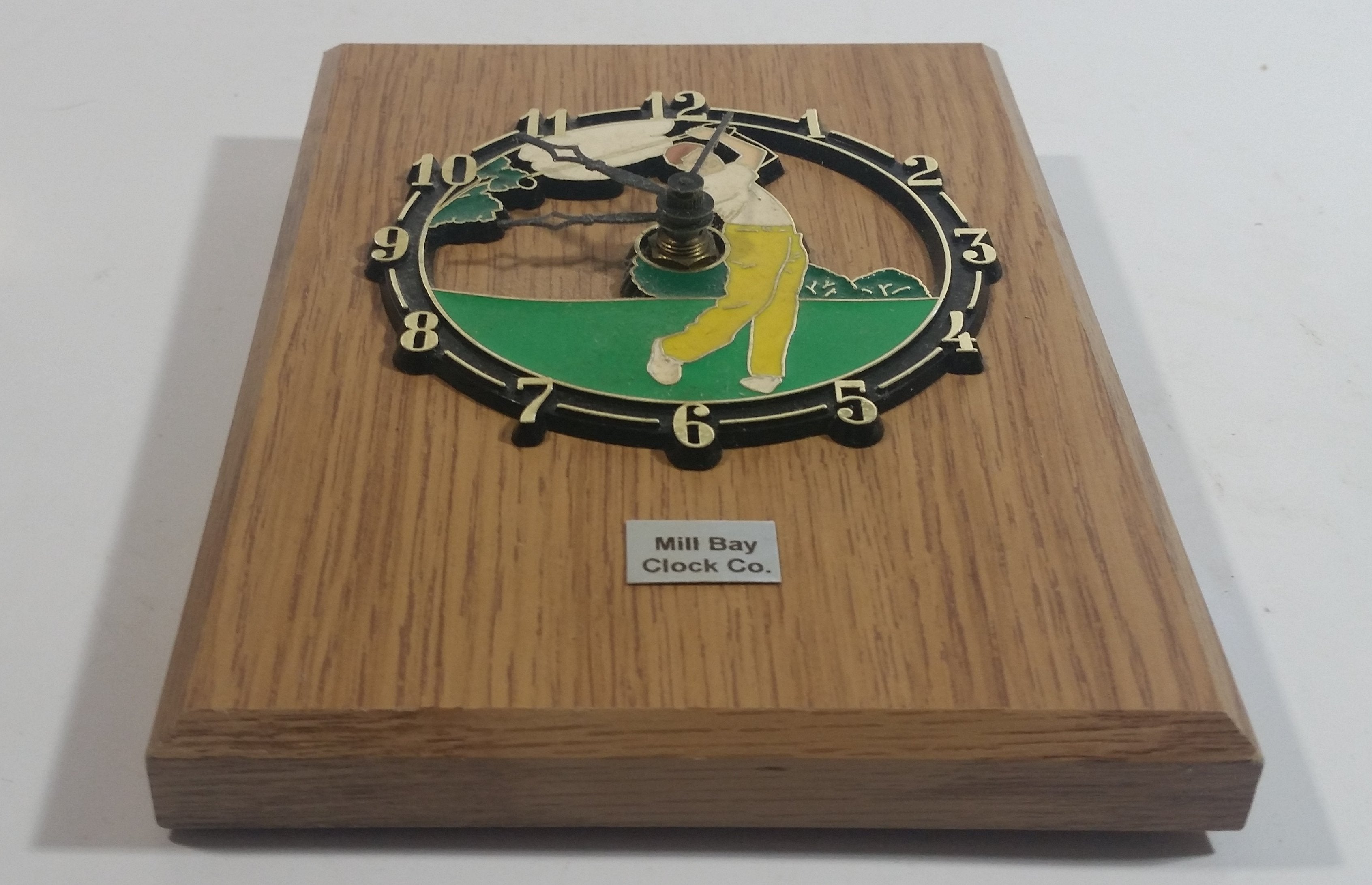 Mill Bay Clock Co. Golfer Golf Golfing Wooden 5" x 7" Clock 3