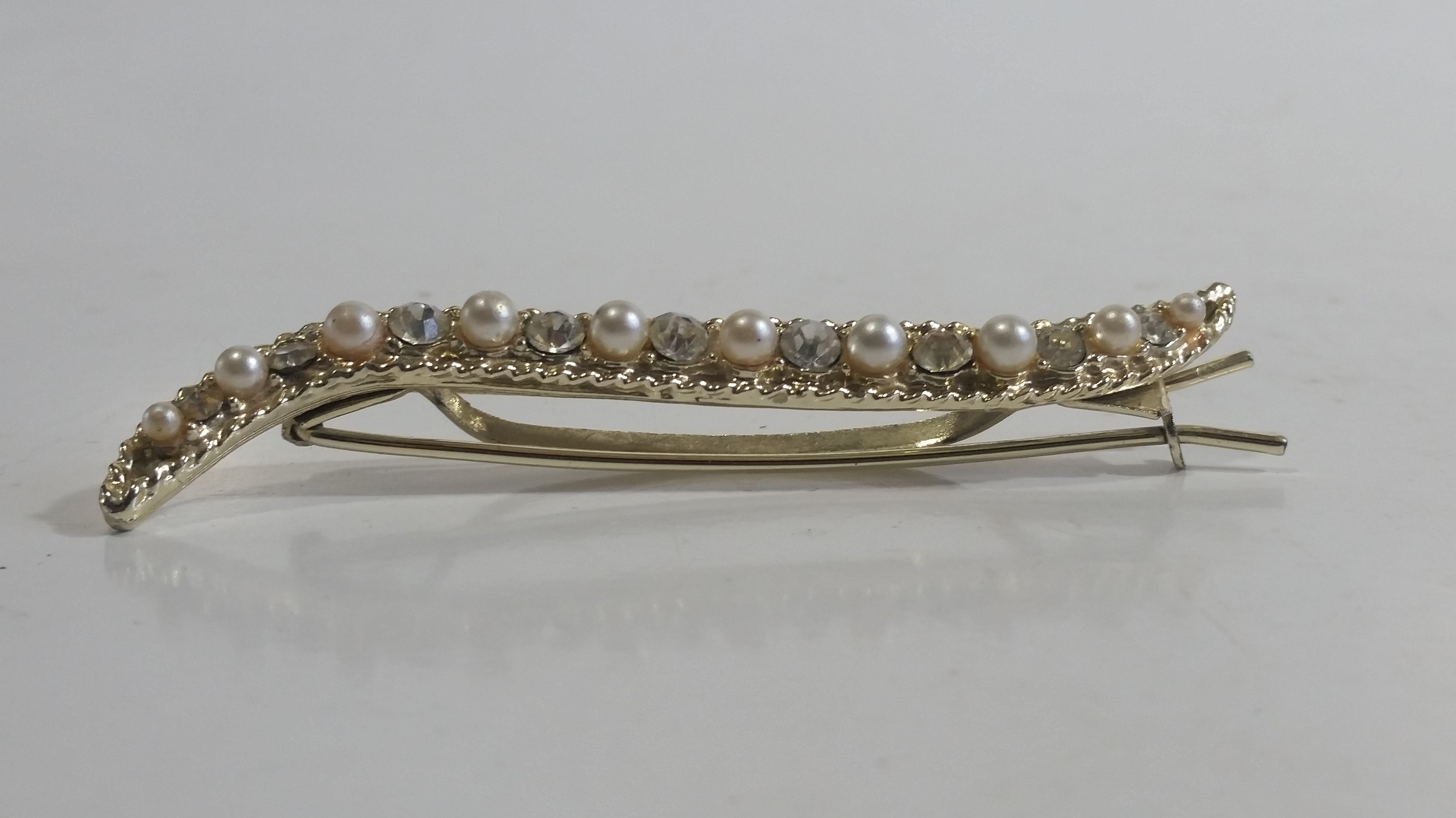 Clear Rhinestone and Faux Pearl Gold Tone Costume Jewelry Brooch 2