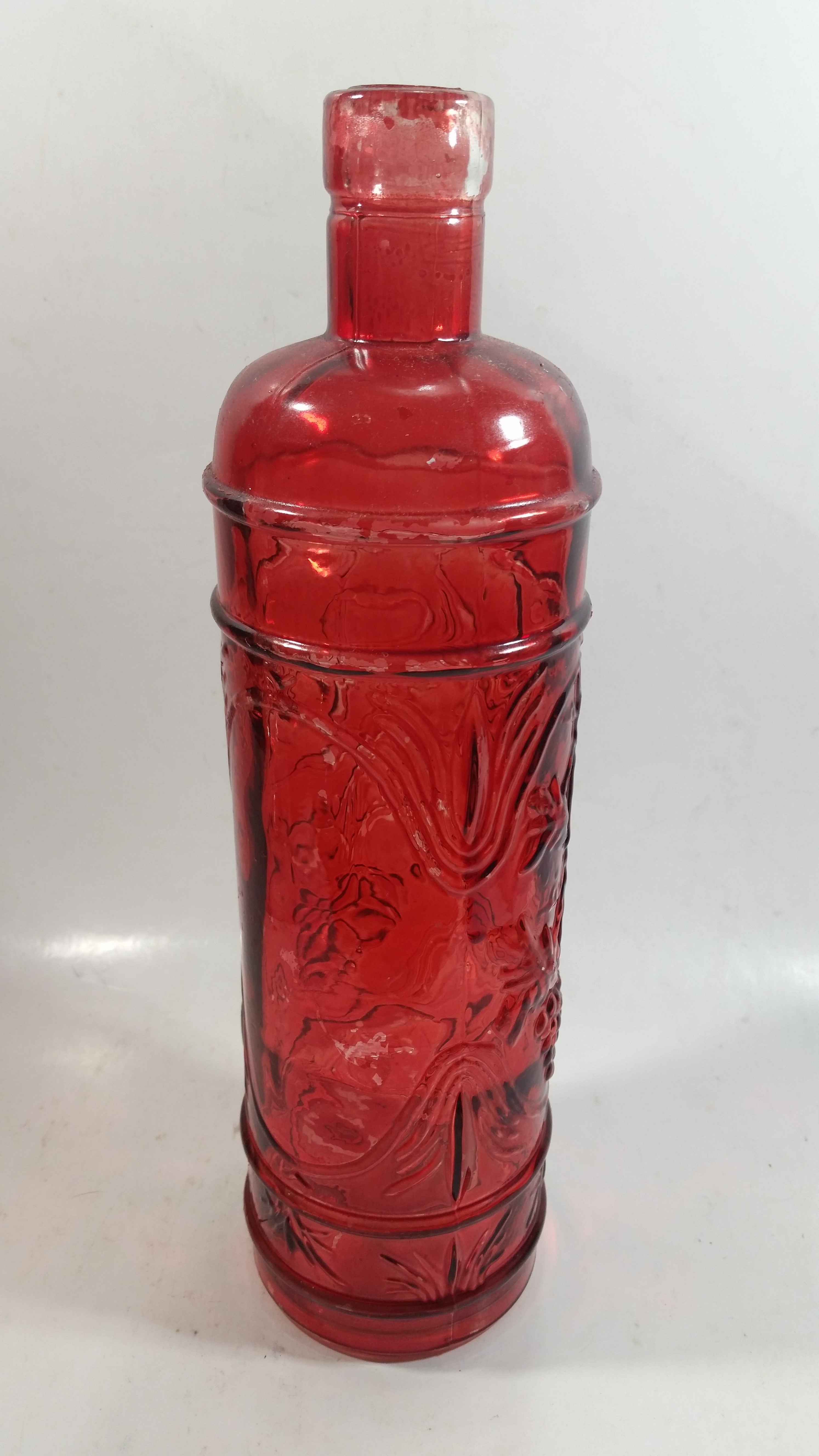 Vintage Red Painted Embossed Glass Wine Bottle Grape Vine 9