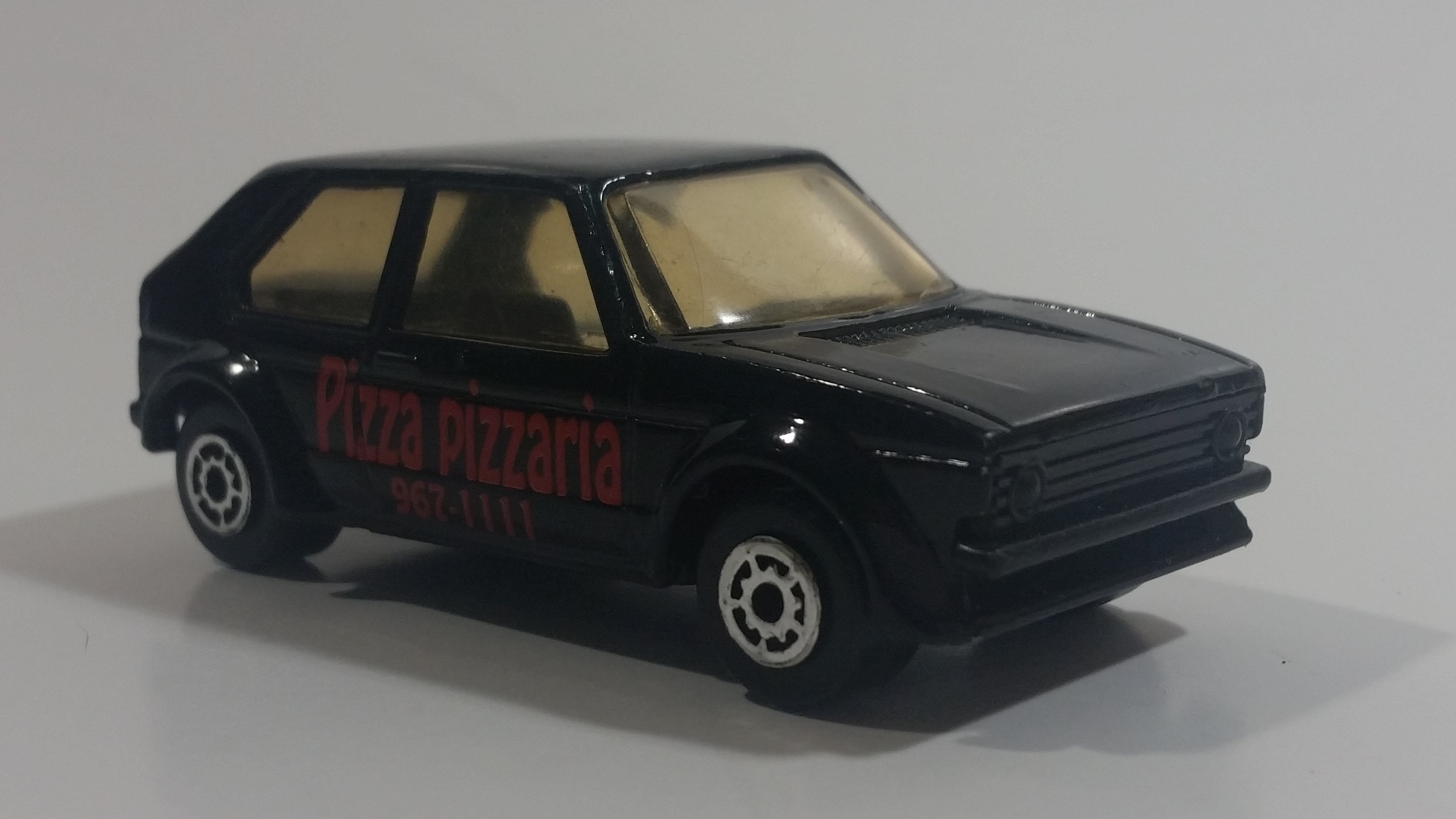 Maisto VW Golf GTI Pizza Pizzaria 967-1111 Black Die Cast Toy Car Vehicle 4