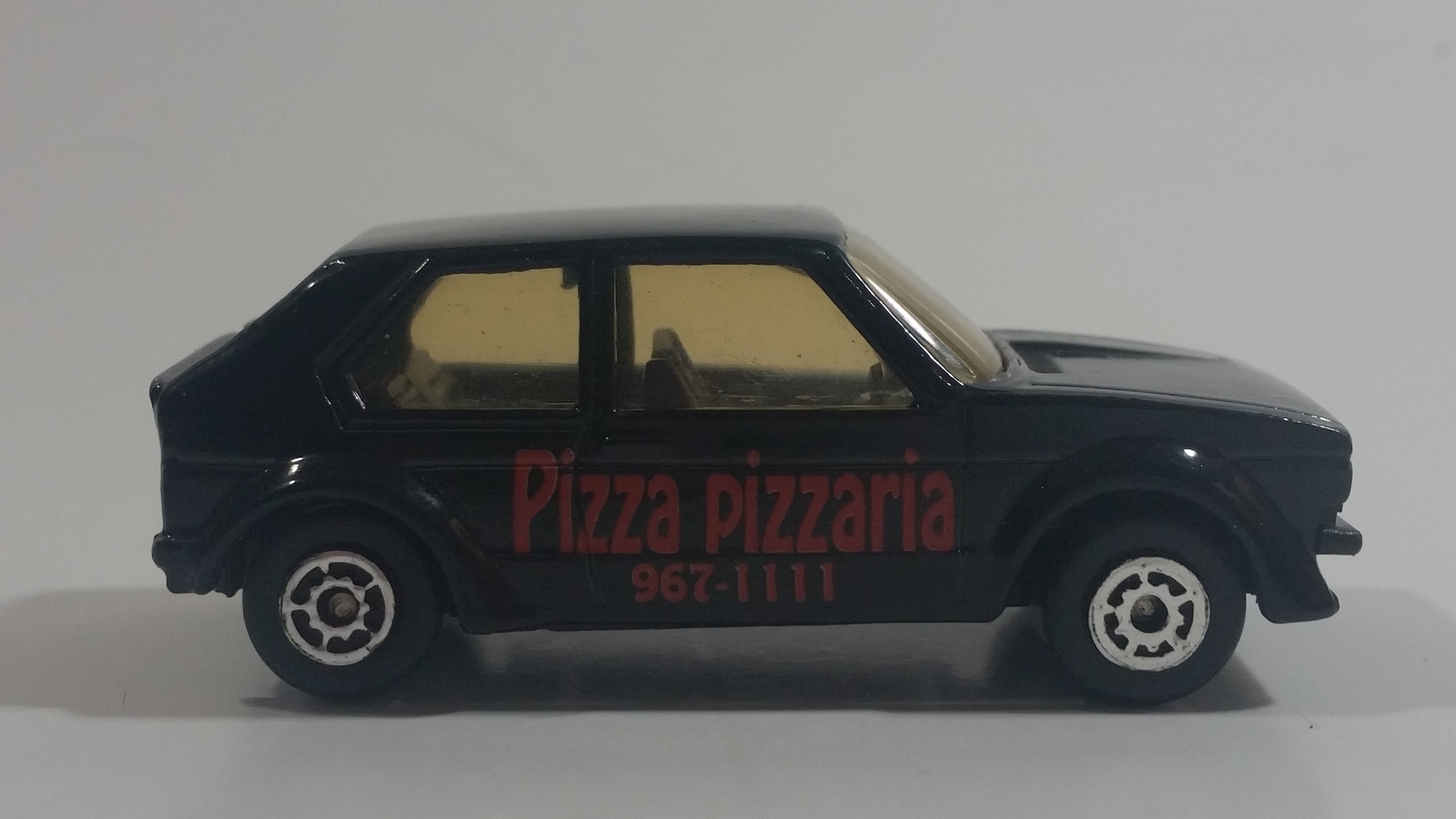 Maisto VW Golf GTI Pizza Pizzaria 967-1111 Black Die Cast Toy Car Vehicle 5
