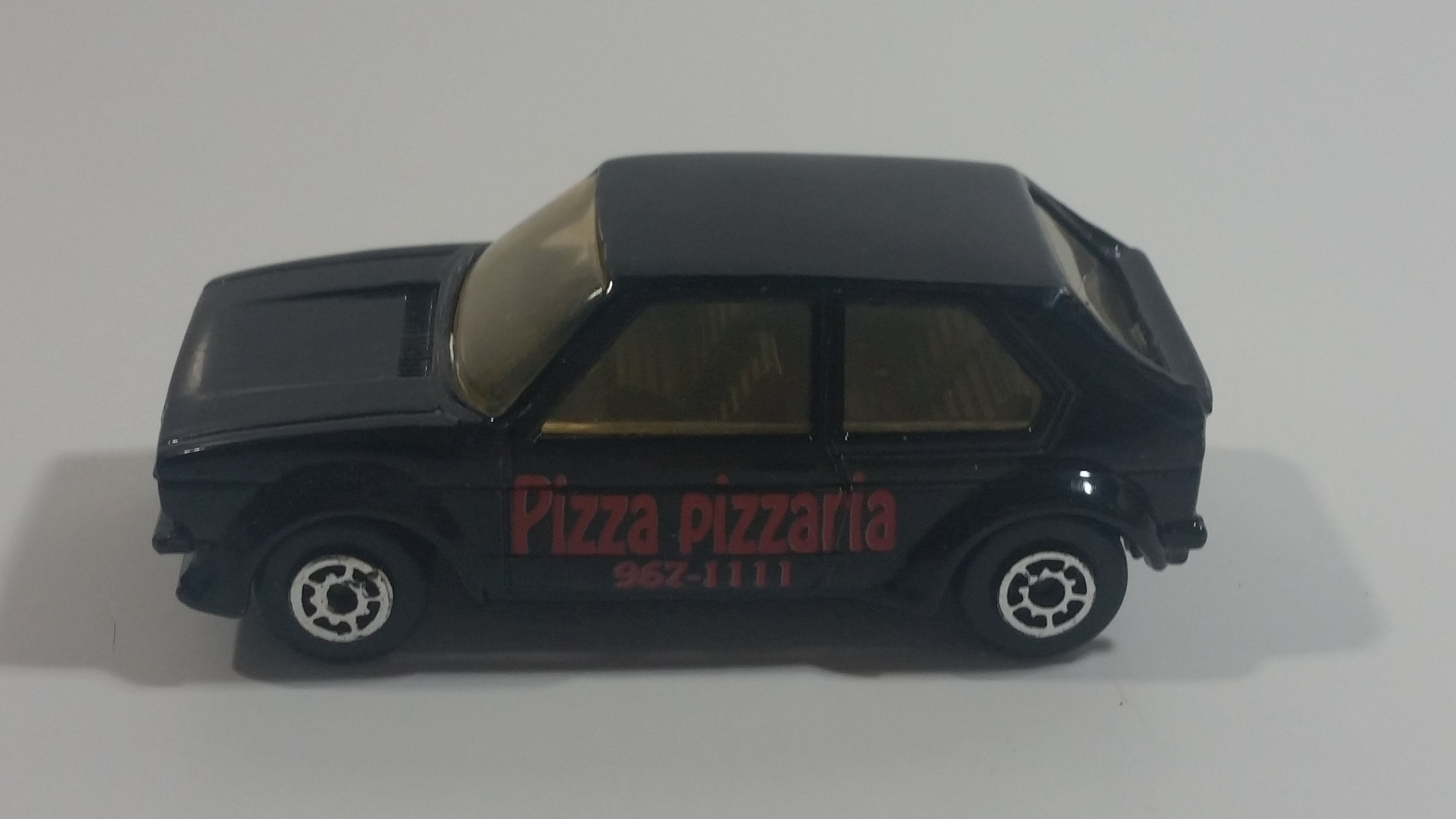 Maisto VW Golf GTI Pizza Pizzaria 967-1111 Black Die Cast Toy Car Vehicle 9