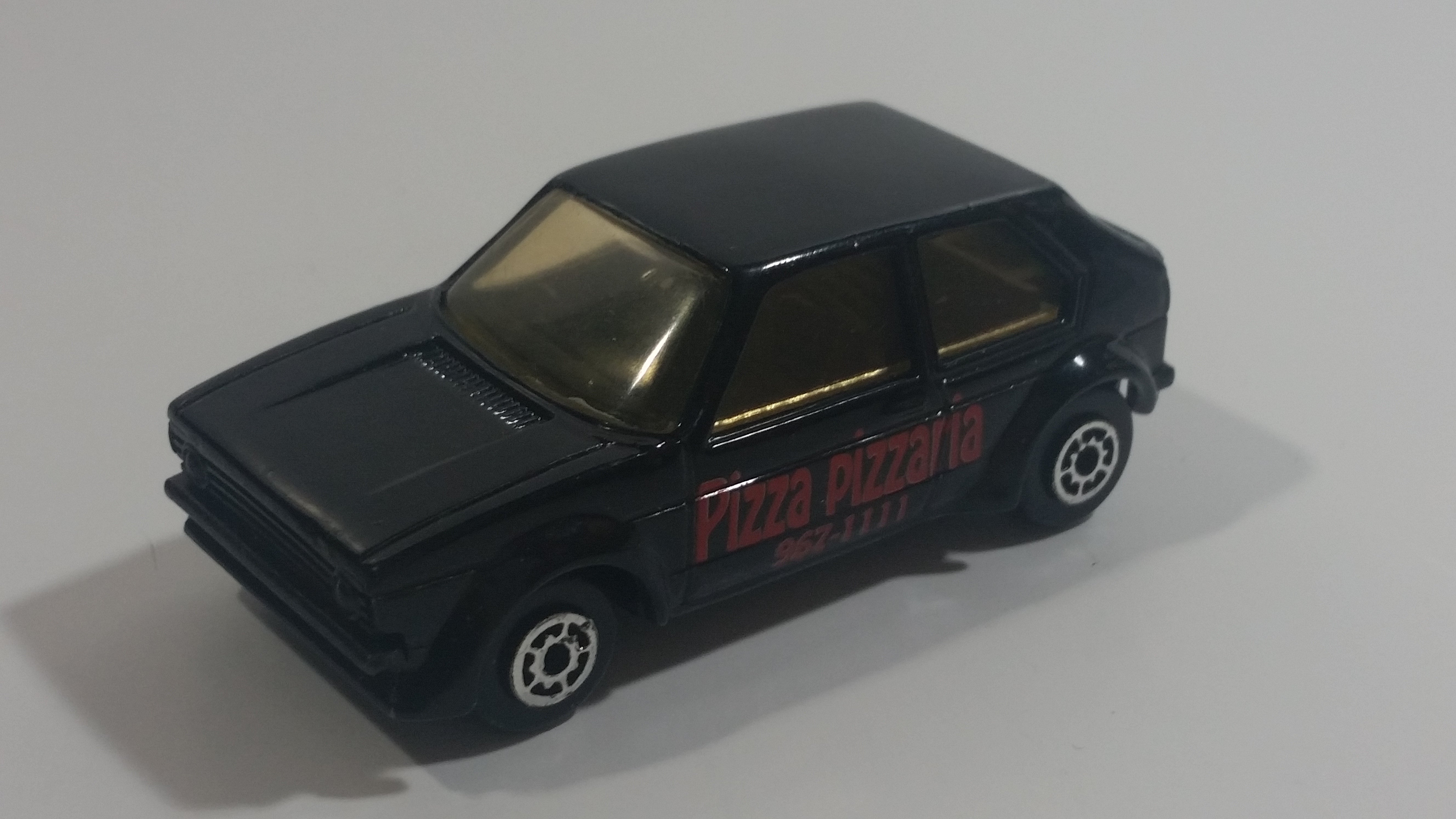 Maisto VW Golf GTI Pizza Pizzaria 967-1111 Black Die Cast Toy Car Vehicle 10