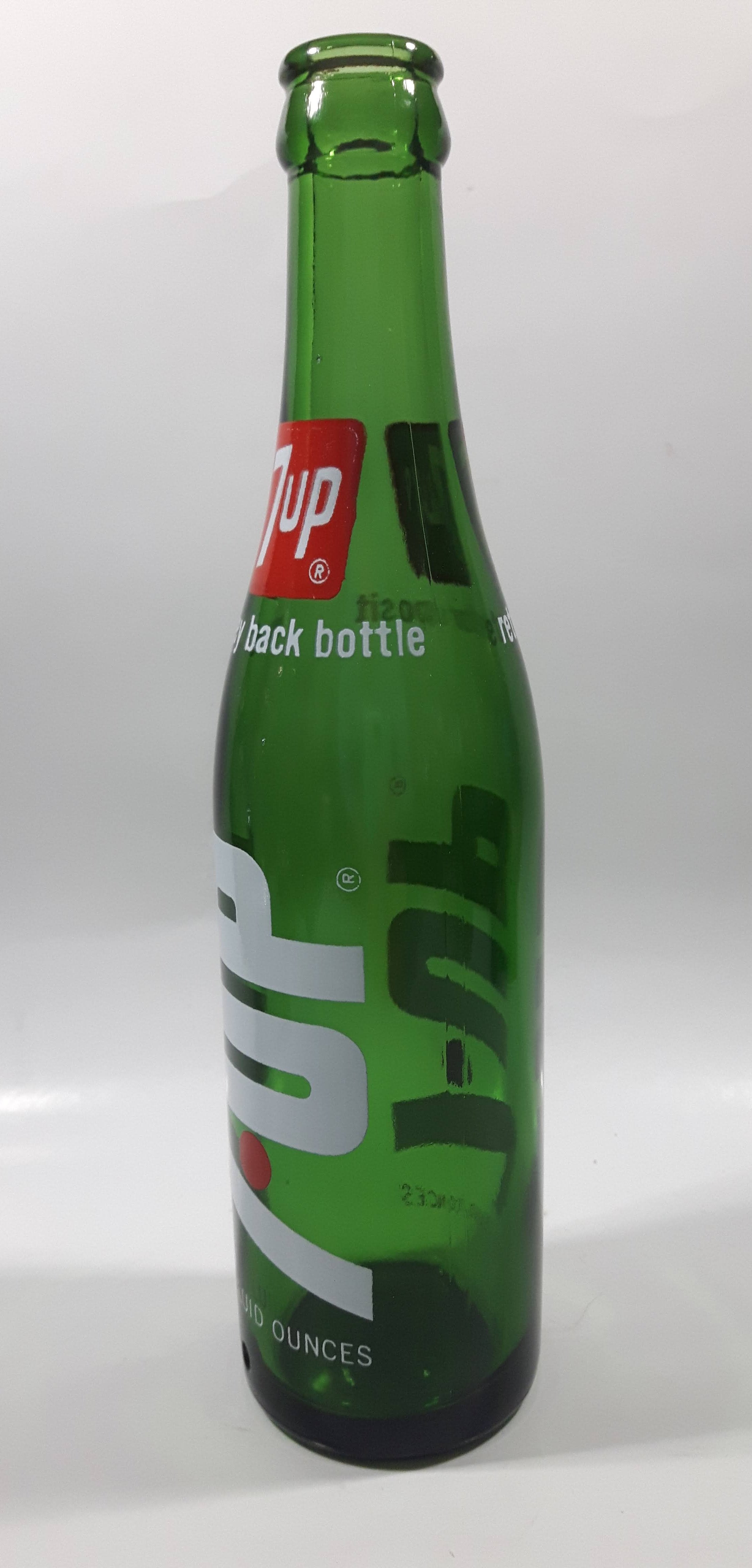 Vintage 7up Money Back Bottle 10 Fluid Ounces Green Glass Bottle 3589 2