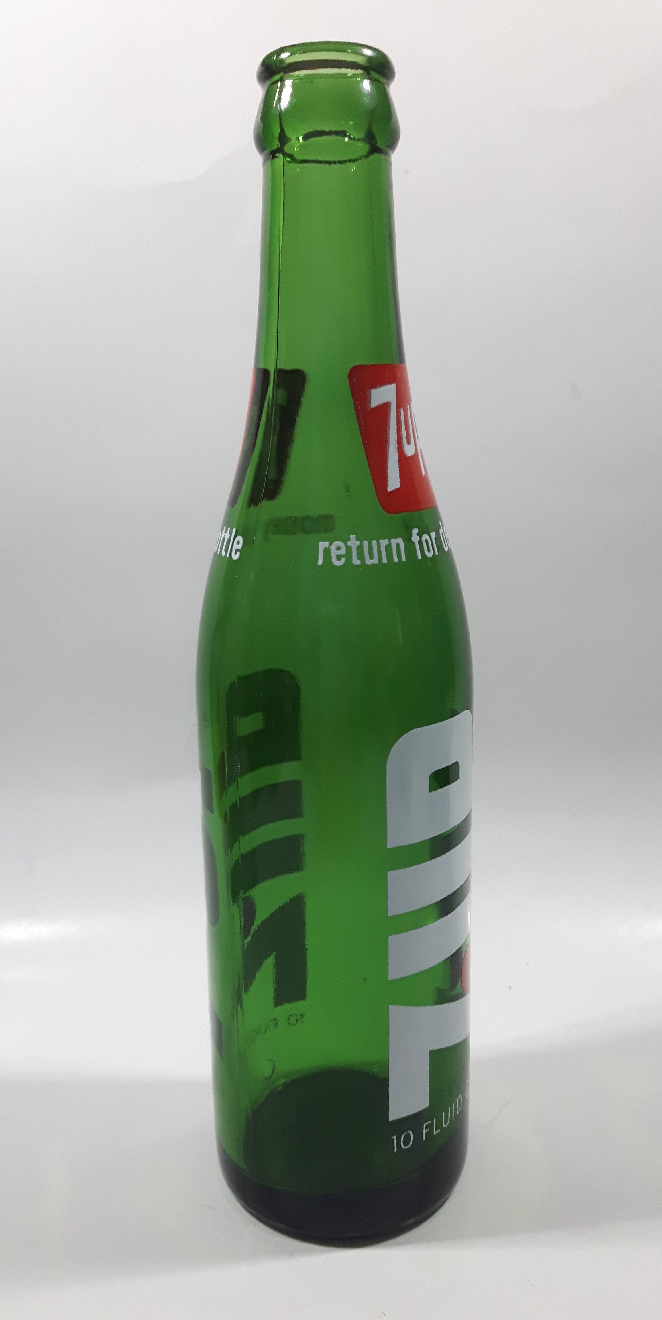 Vintage 7up Money Back Bottle 10 Fluid Ounces Green Glass Bottle 3589 4