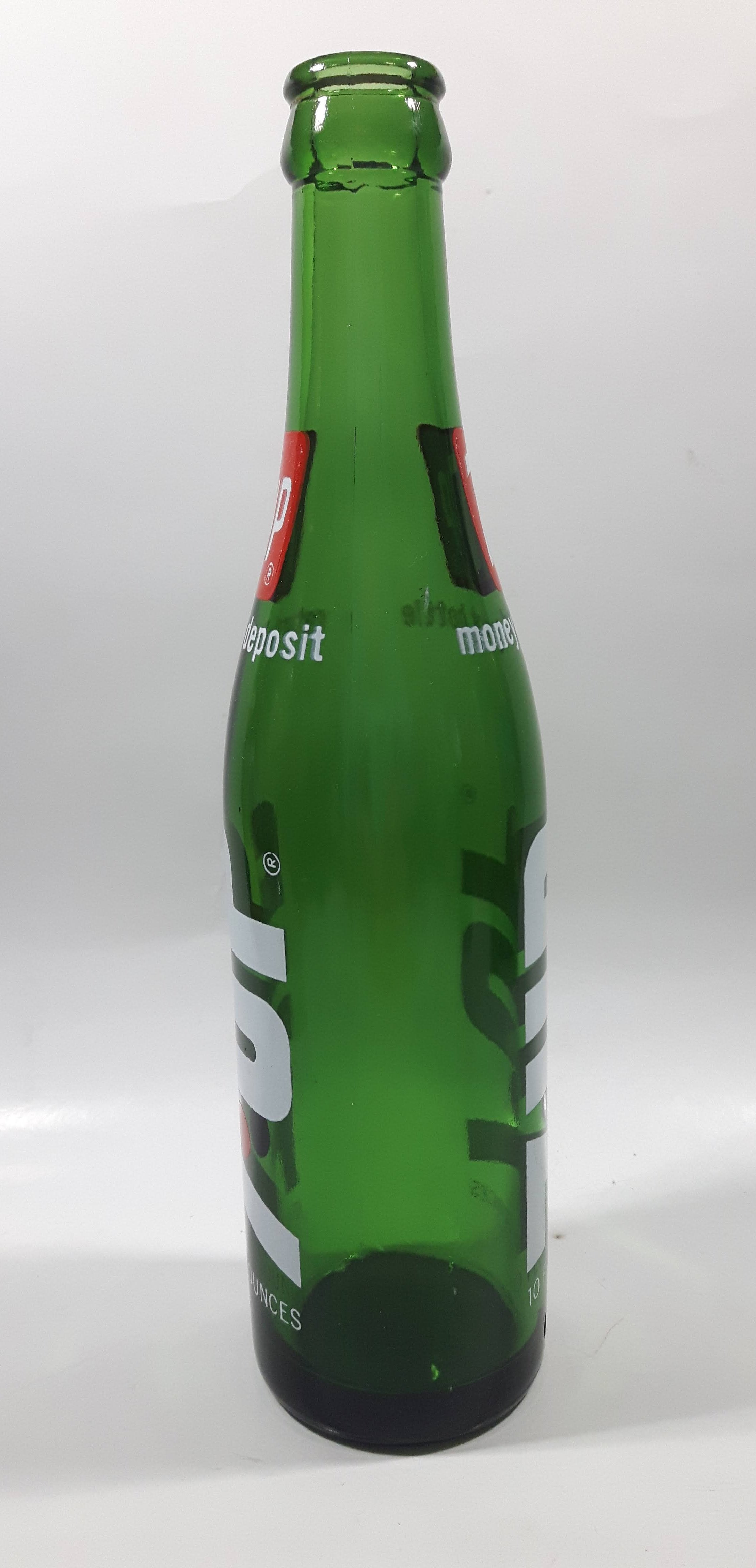 Vintage 7up Money Back Bottle 10 Fluid Ounces Green Glass Bottle 3589 7