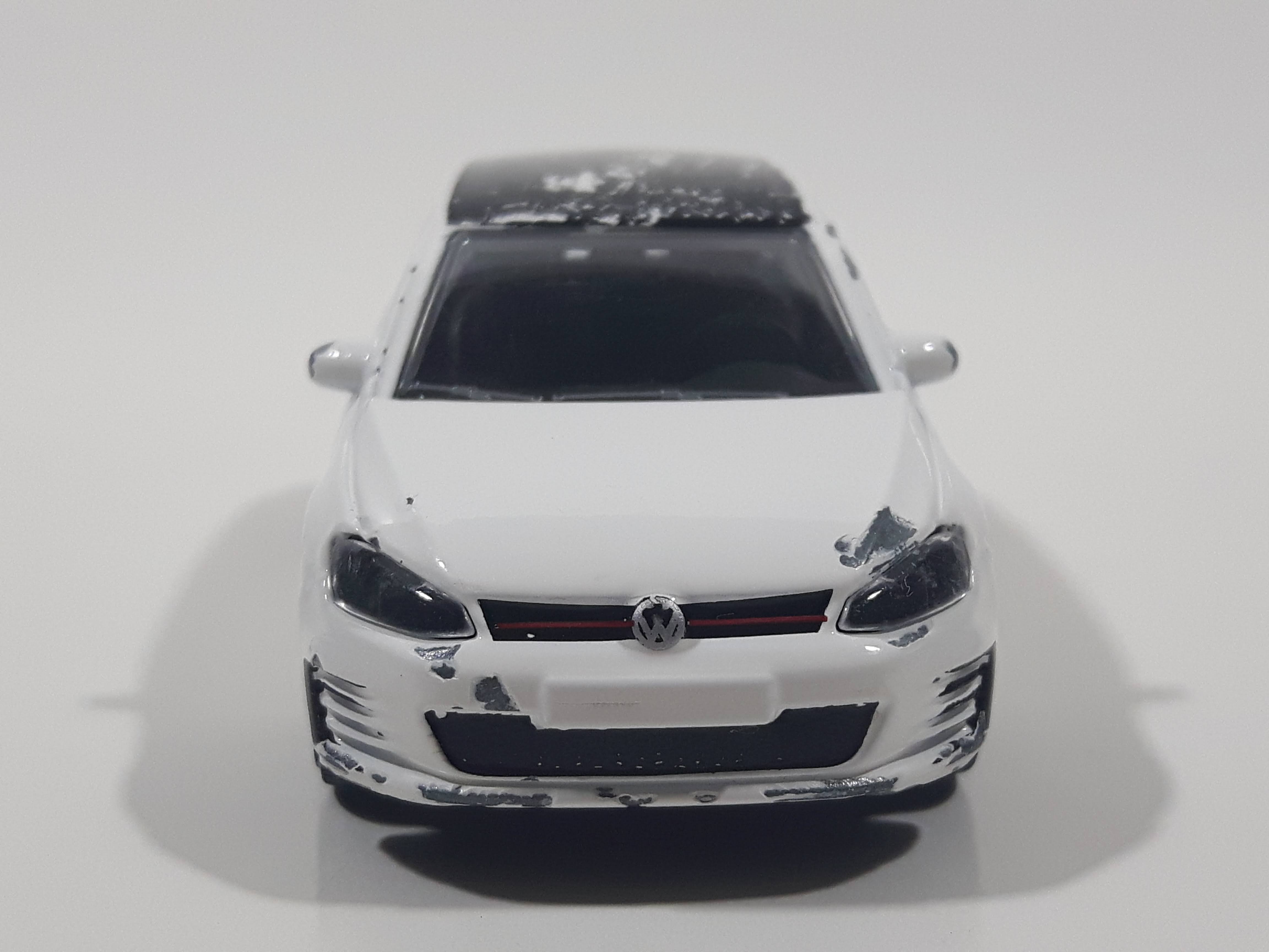 Majorette VW Golf GTI White 1/64 Scale Die Cast Toy Car Vehicle with Opening Rear Hatch 2