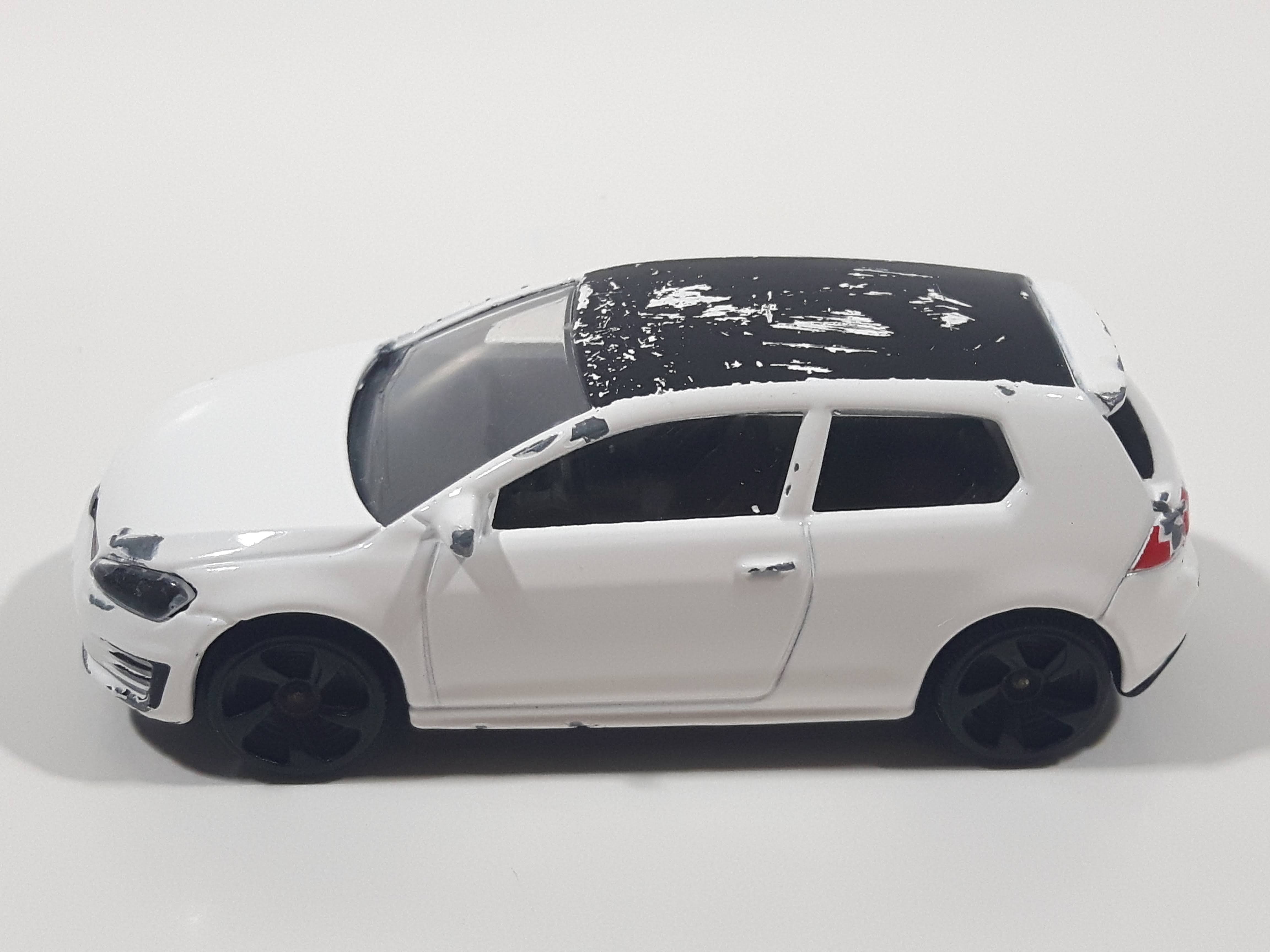 Majorette VW Golf GTI White 1/64 Scale Die Cast Toy Car Vehicle with Opening Rear Hatch 8