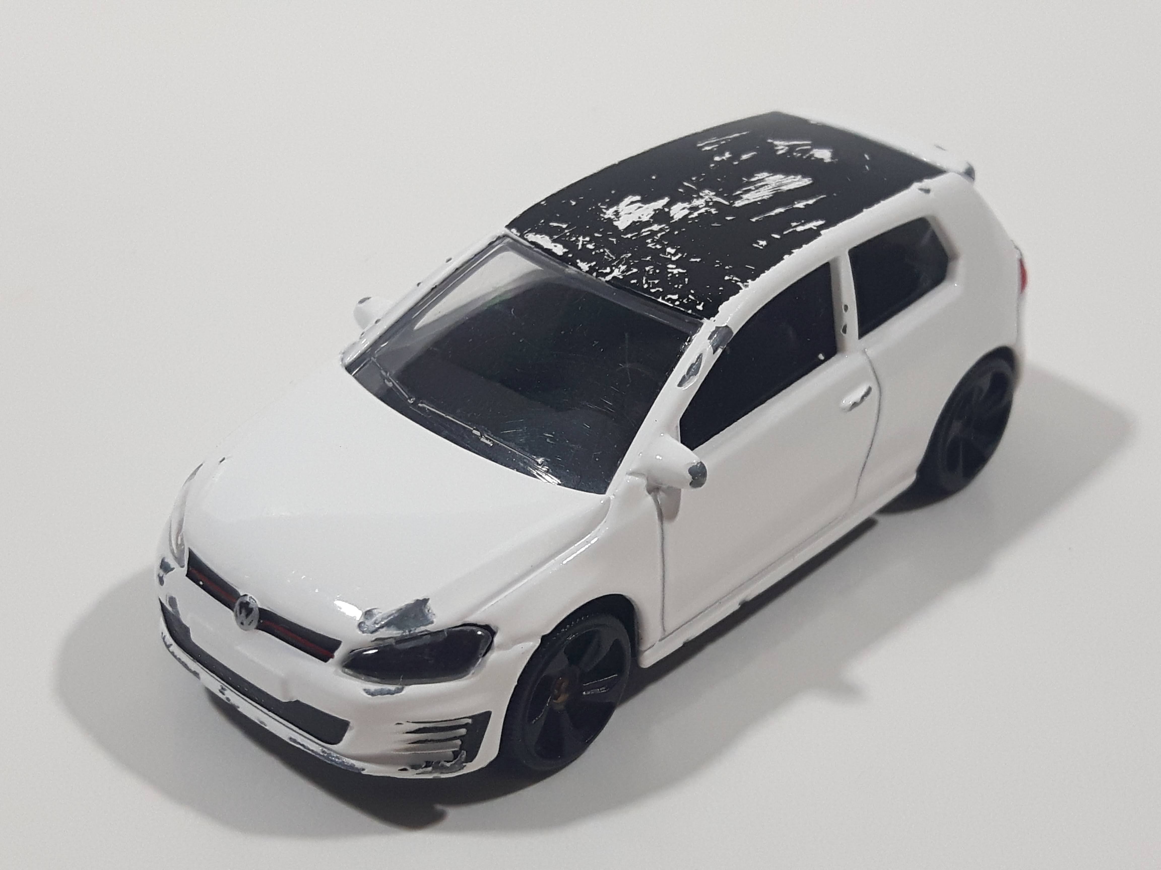 Majorette VW Golf GTI White 1/64 Scale Die Cast Toy Car Vehicle with Opening Rear Hatch 9