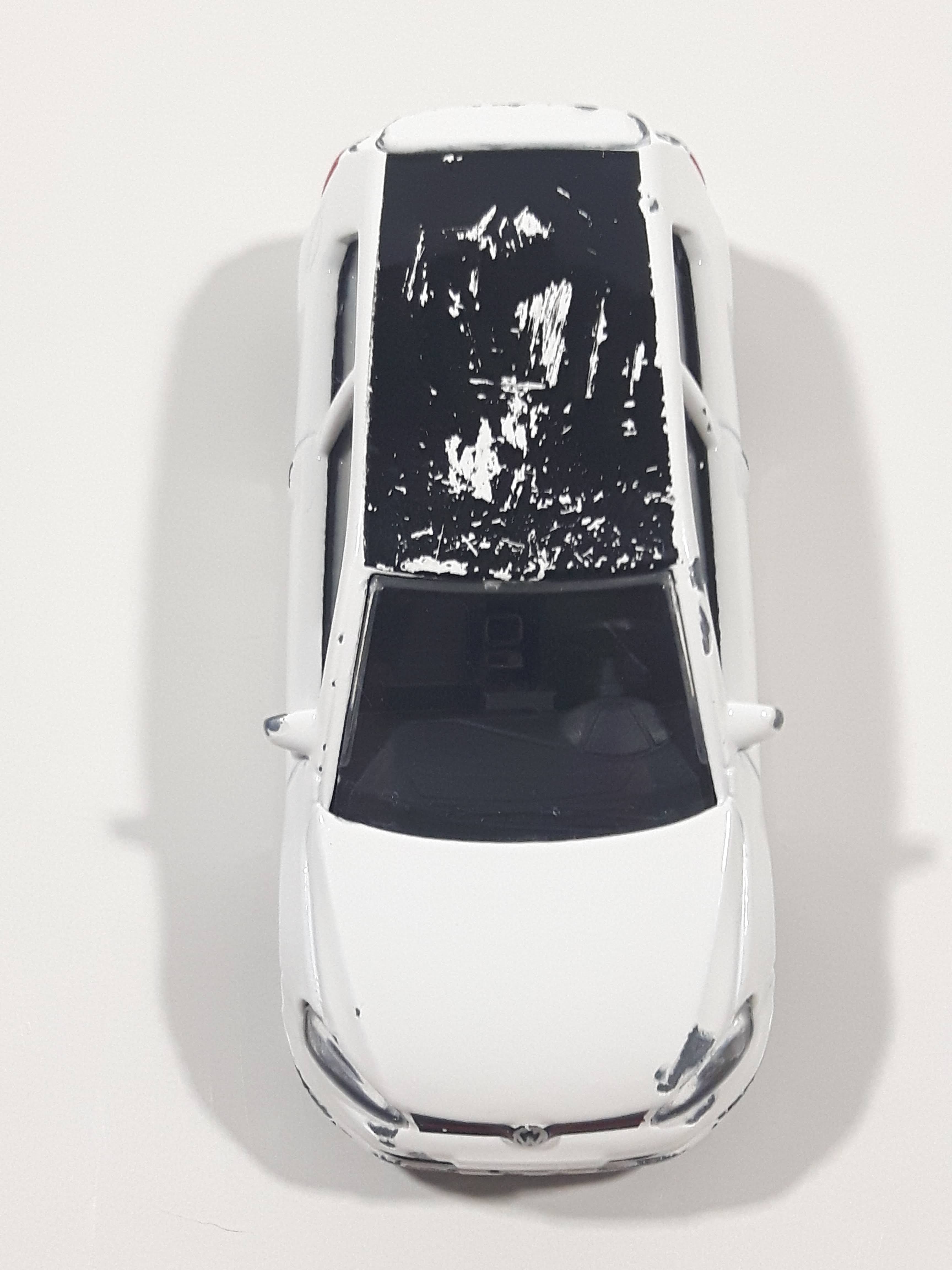 Majorette VW Golf GTI White 1/64 Scale Die Cast Toy Car Vehicle with Opening Rear Hatch 13