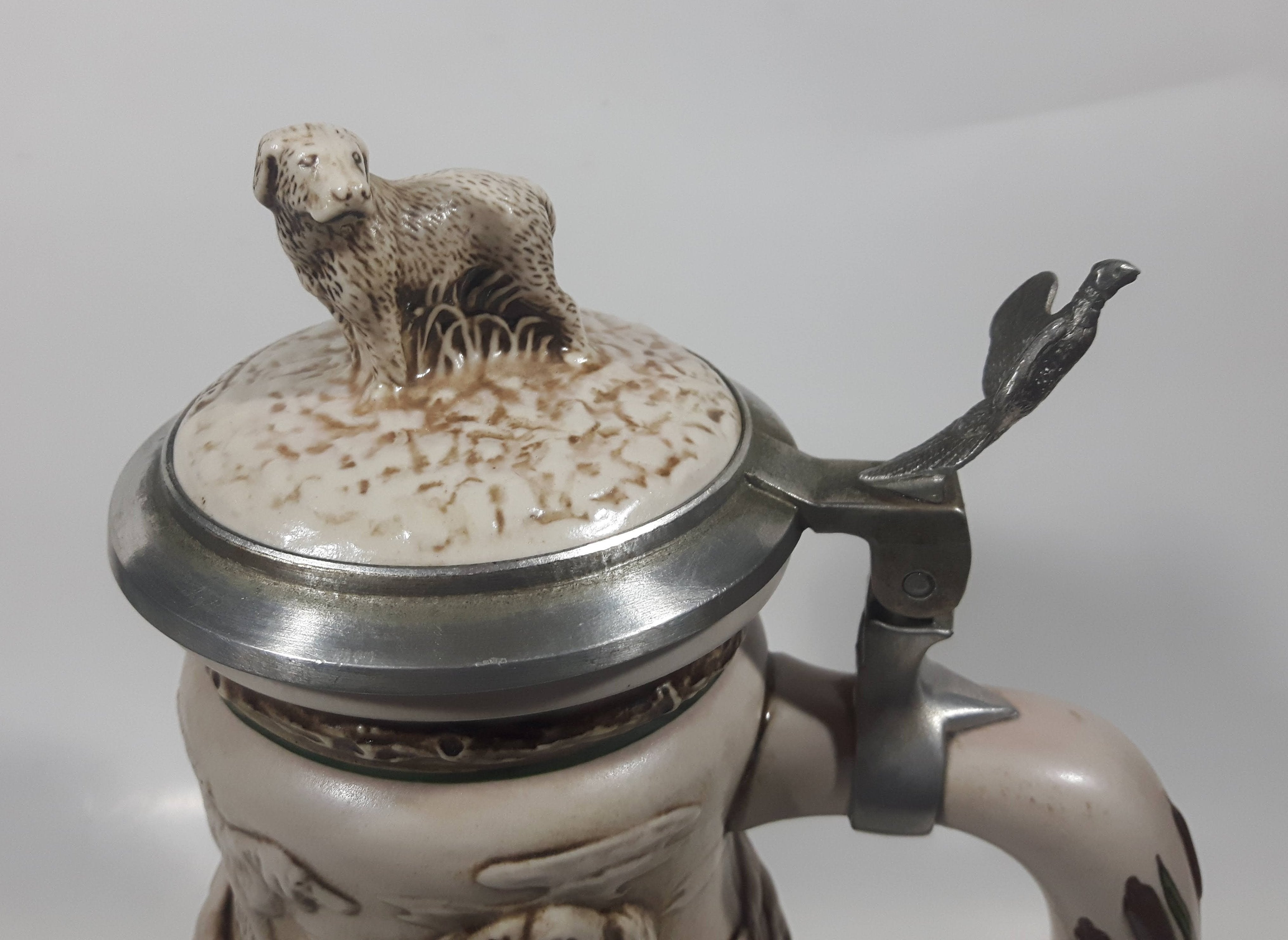 1991 Avon Ceramarte Brazil Great Dogs of the Outdoors 9 3/4" Tall Ceramic Collector's Stein 10