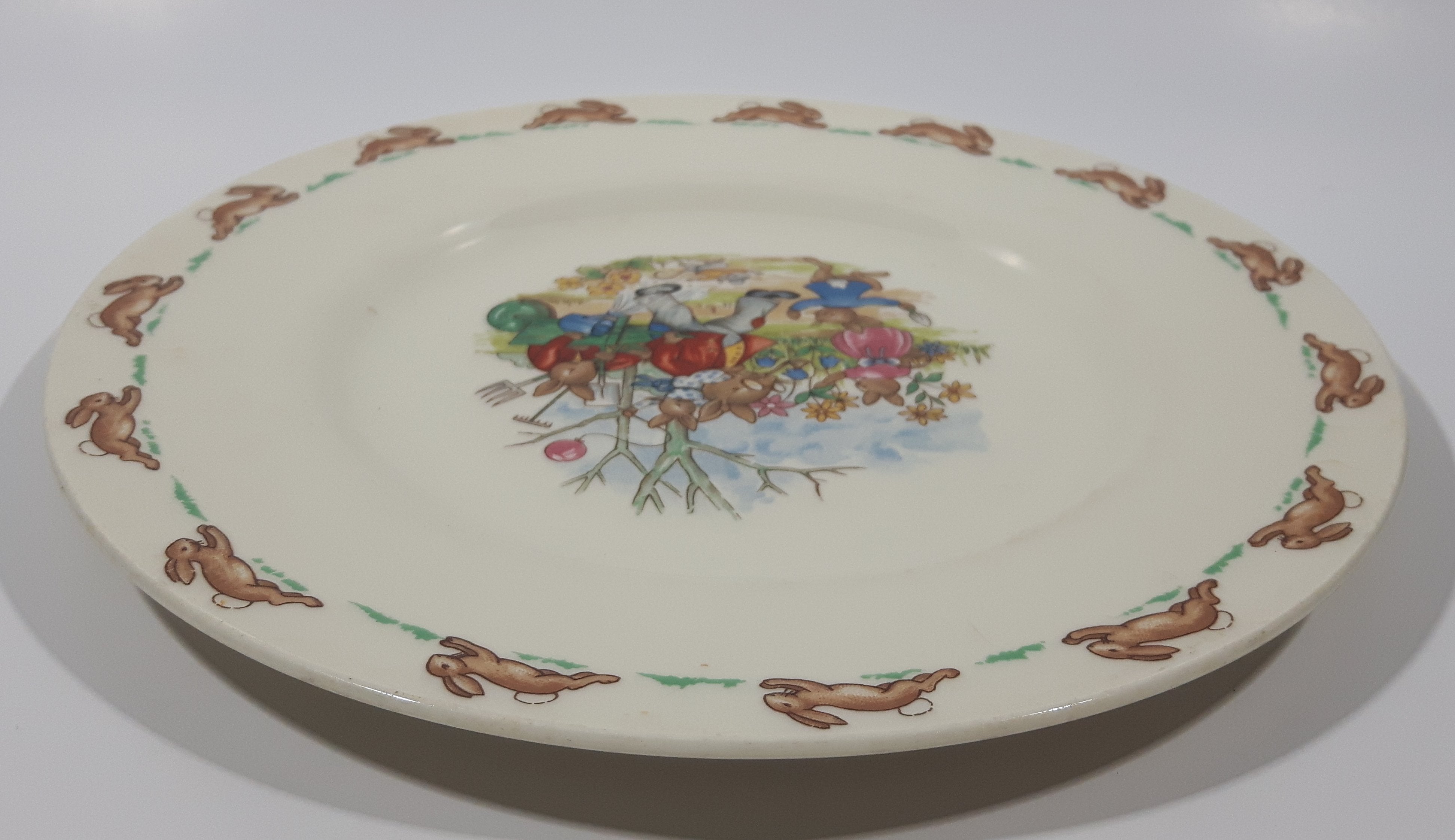 Vintage Royal Doulton Bunnykins "Family Gardening" 8" English Fine Bone China Plate 5