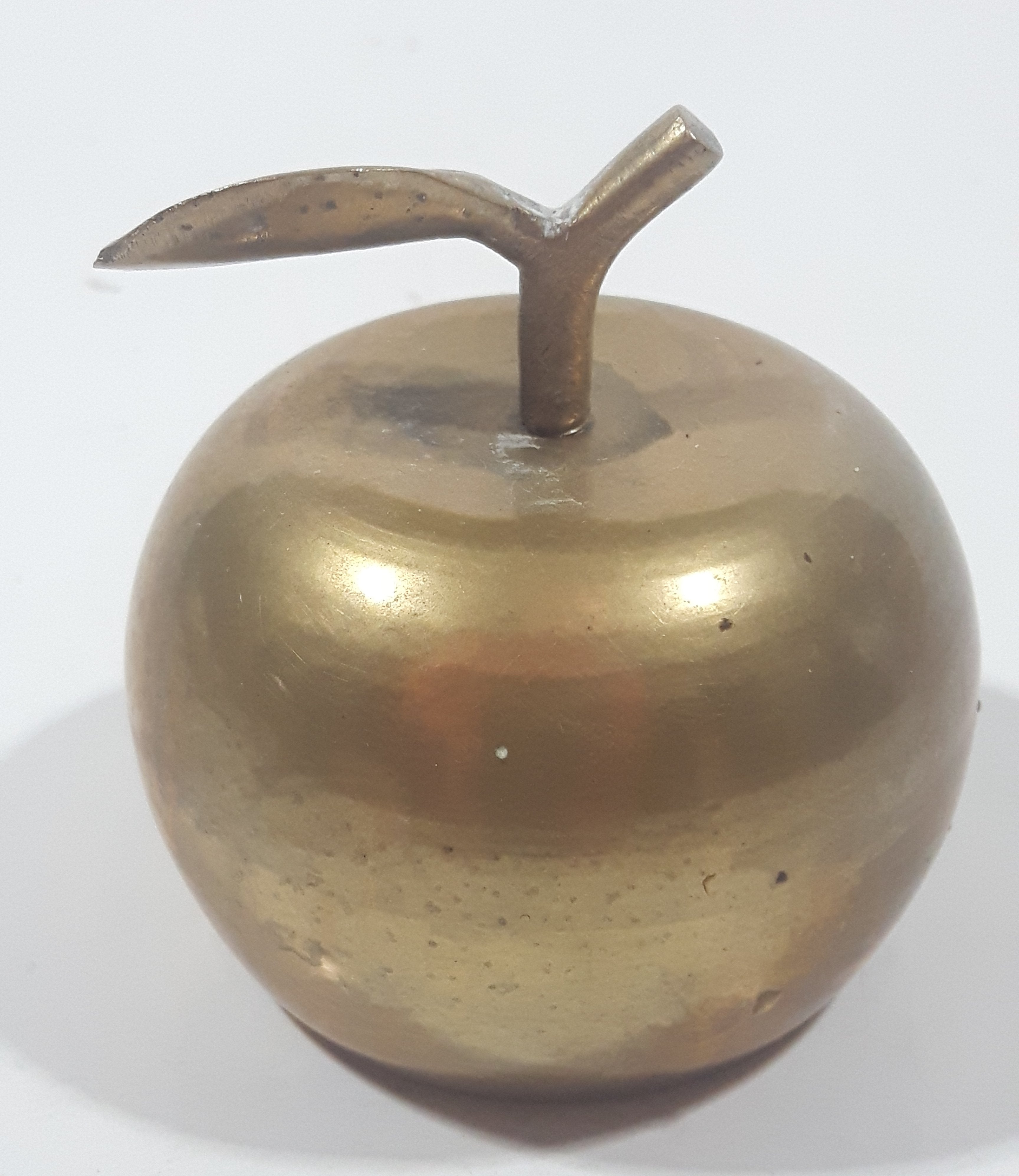 Vintage Brass Metal 2 3/8" Tall Apple with Leaf 4