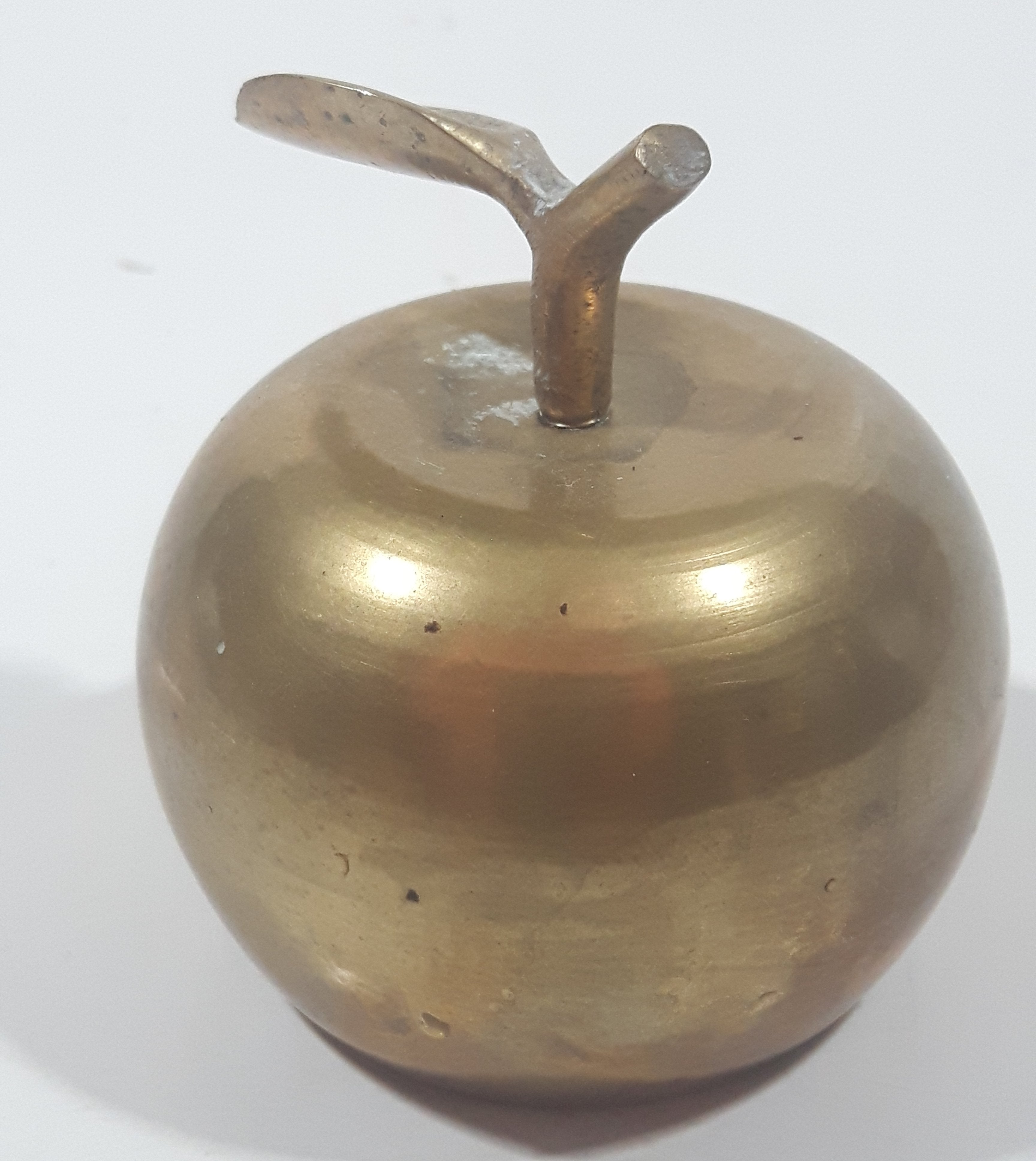 Vintage Brass Metal 2 3/8" Tall Apple with Leaf 5