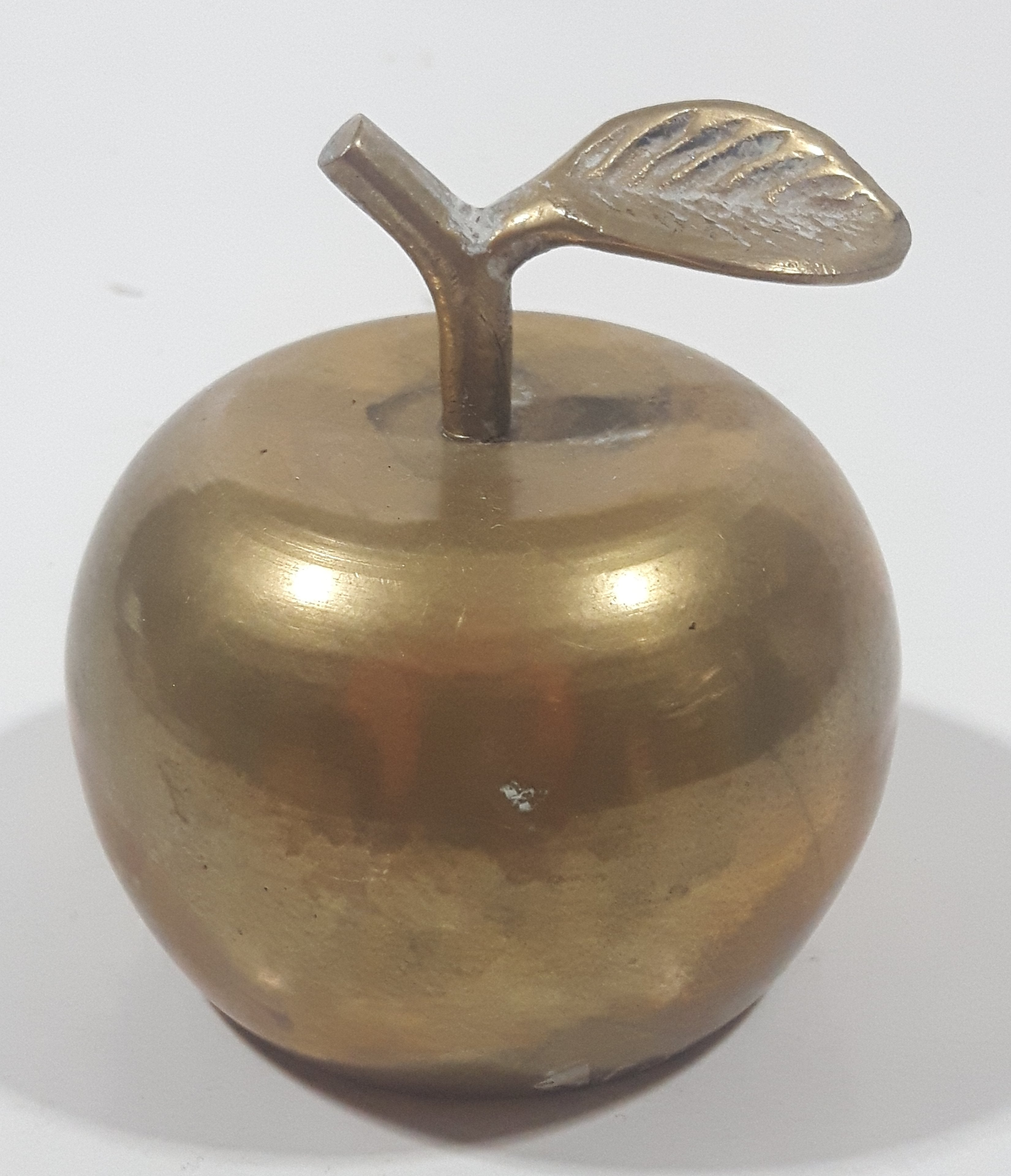 Vintage Brass Metal 2 3/8" Tall Apple with Leaf 8