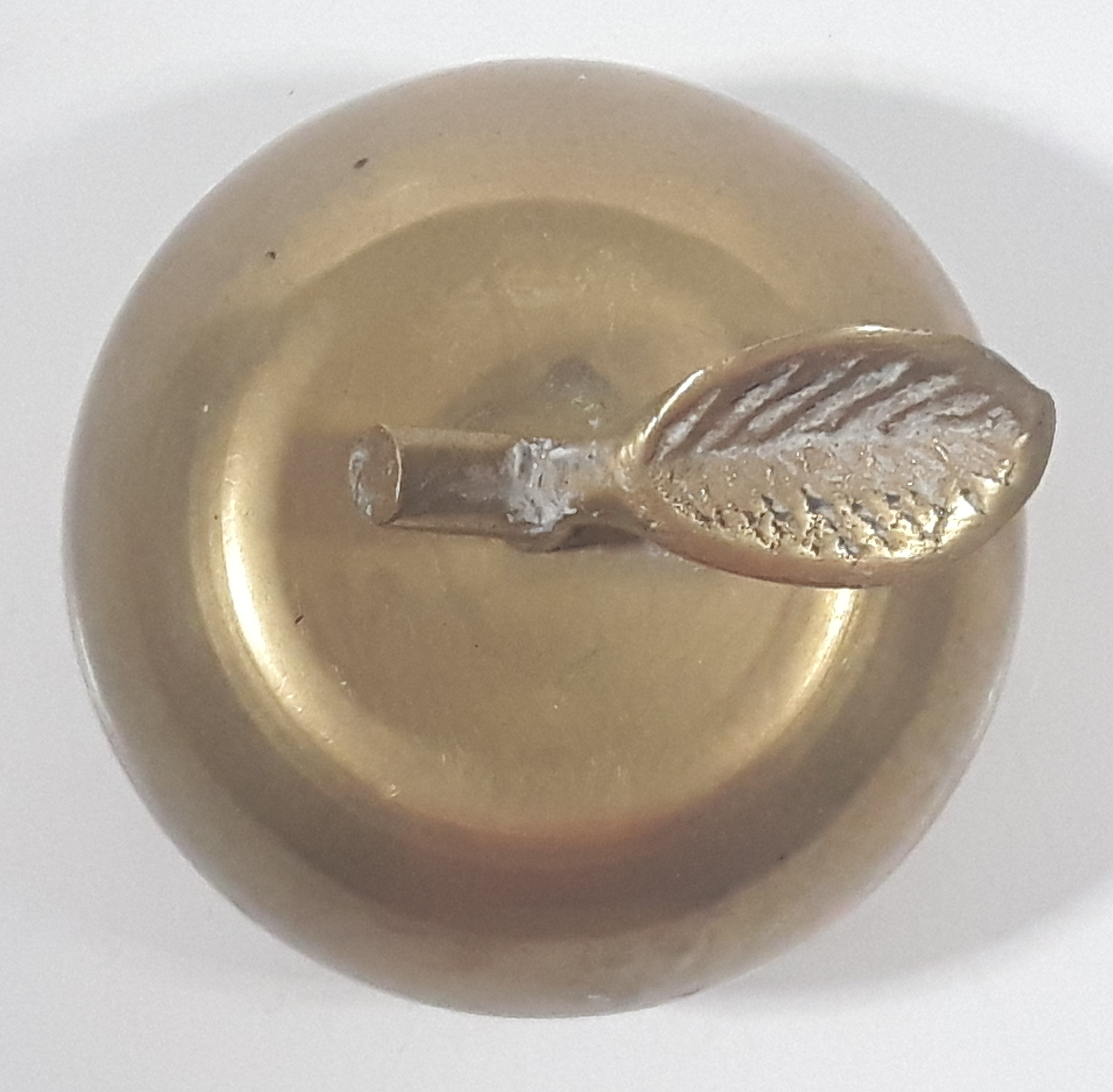 Vintage Brass Metal 2 3/8" Tall Apple with Leaf 10