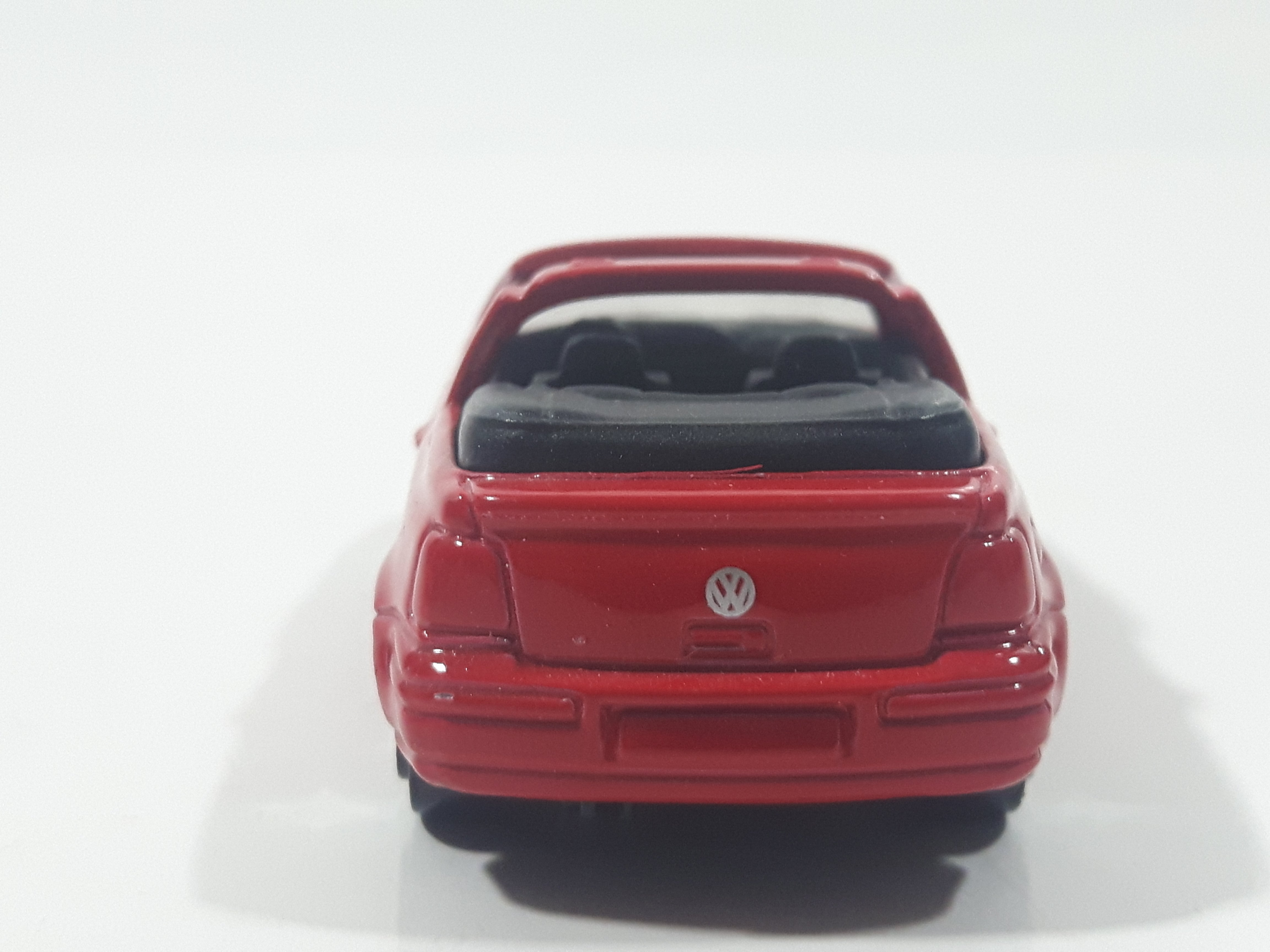 Maisto VW Golf GTI Convertible Red Die Cast Toy Car Vehicle 6