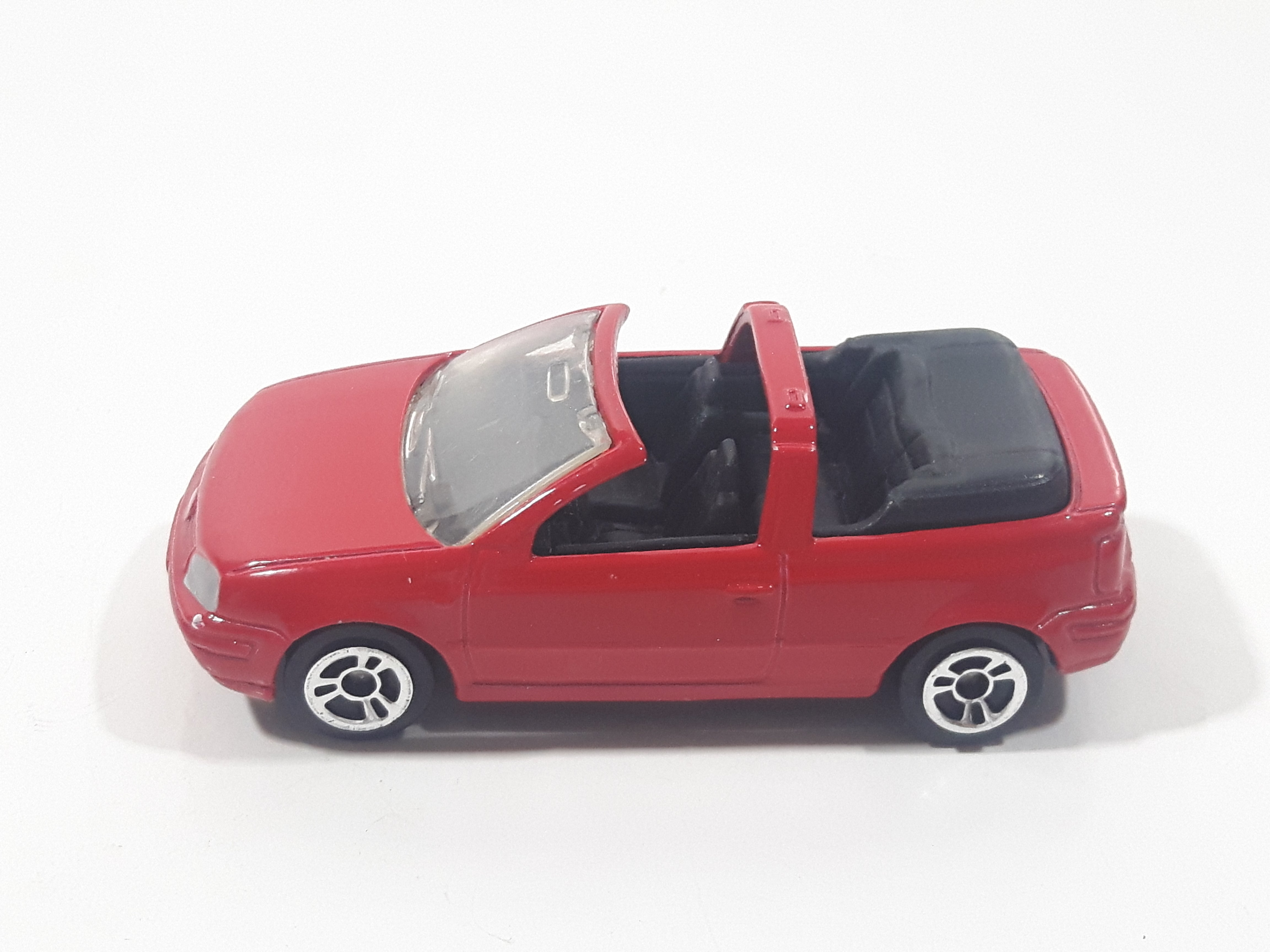 Maisto VW Golf GTI Convertible Red Die Cast Toy Car Vehicle 8