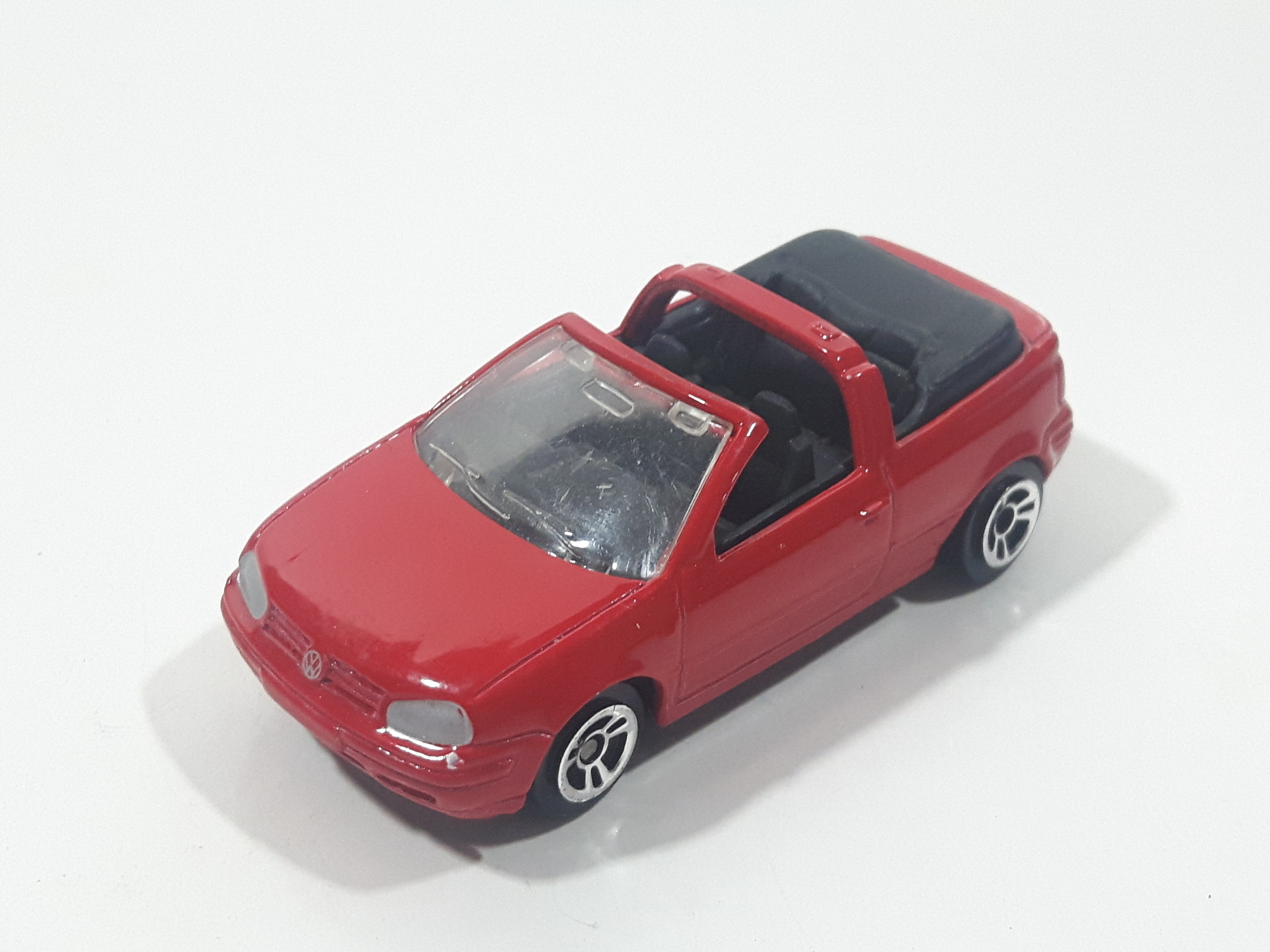 Maisto VW Golf GTI Convertible Red Die Cast Toy Car Vehicle 9
