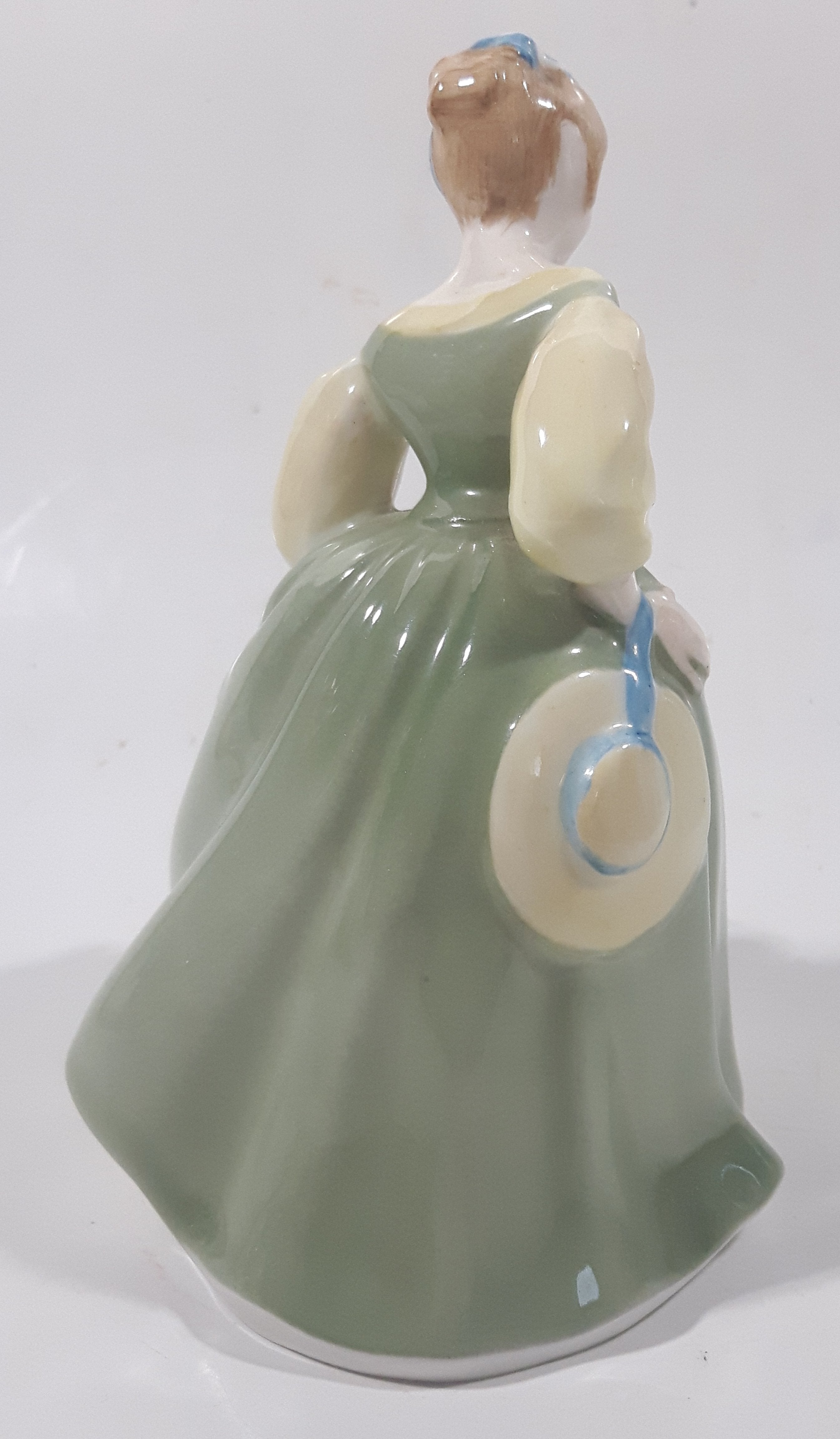 1966 Royal Doulton Fair Maiden 6" Tall Bone China Figurine H.N. 2211 6