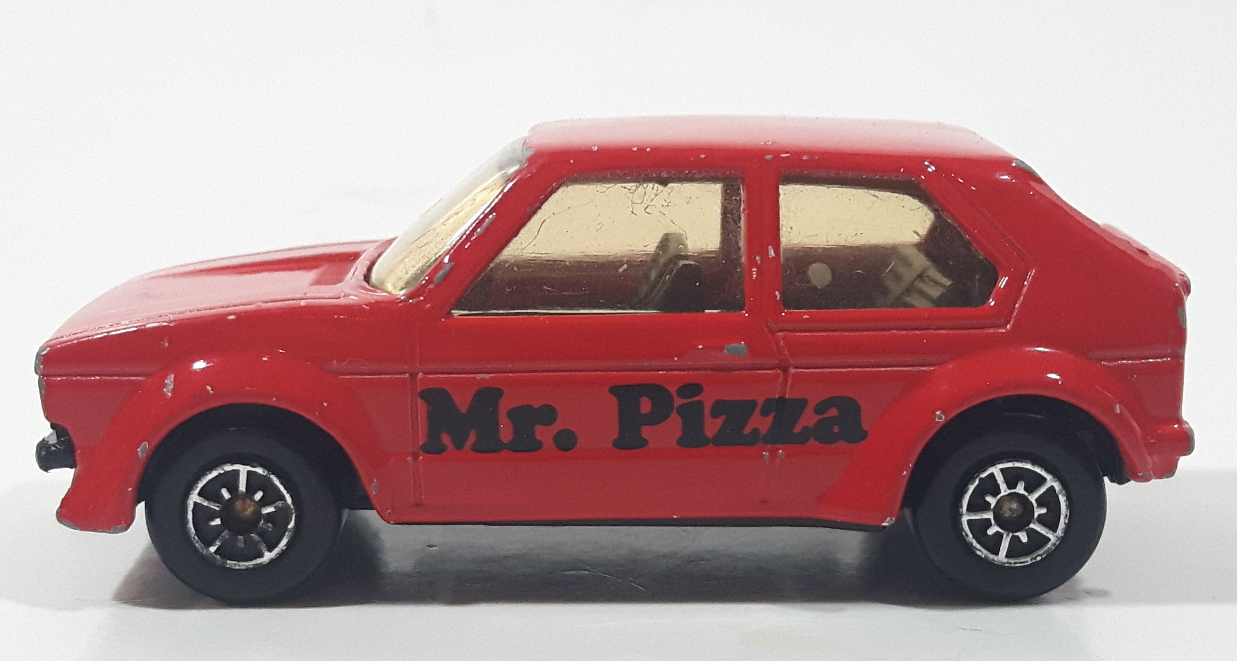 Maisto VW Golf GTI Mr. Pizza Red Die Cast Toy Car Vehicle 14