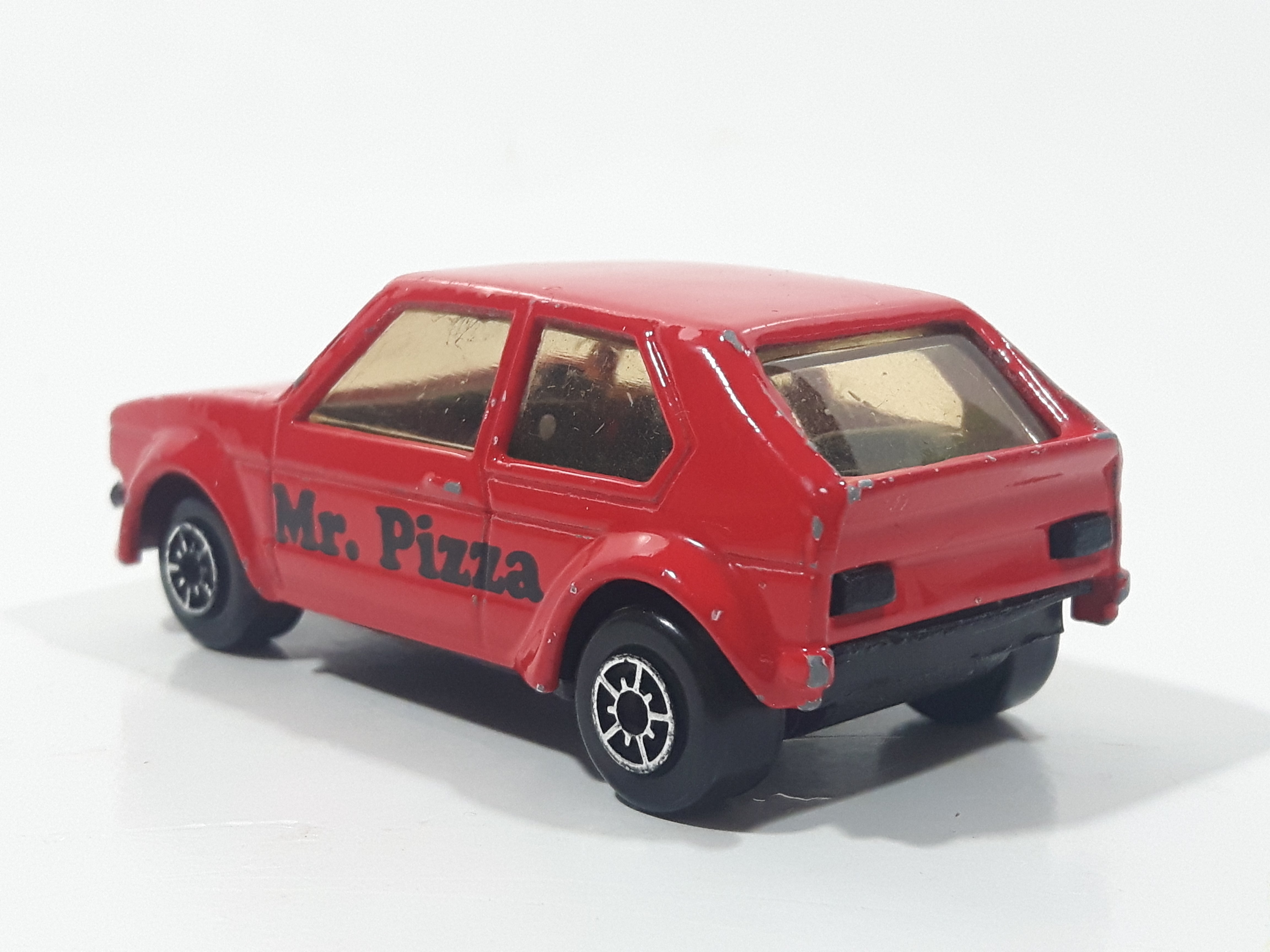 Maisto VW Golf GTI Mr. Pizza Red Die Cast Toy Car Vehicle 7