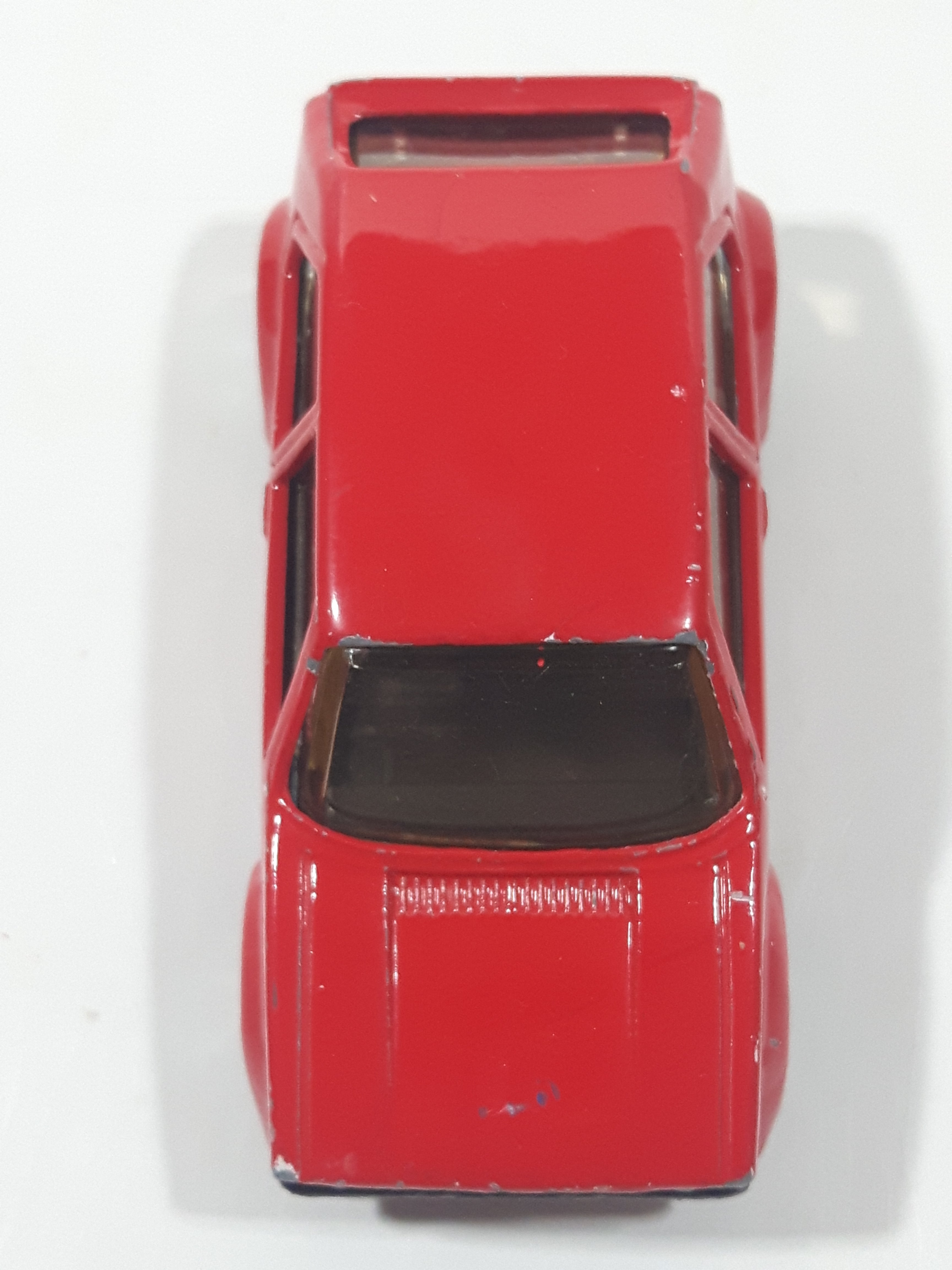 Maisto VW Golf GTI Mr. Pizza Red Die Cast Toy Car Vehicle 12