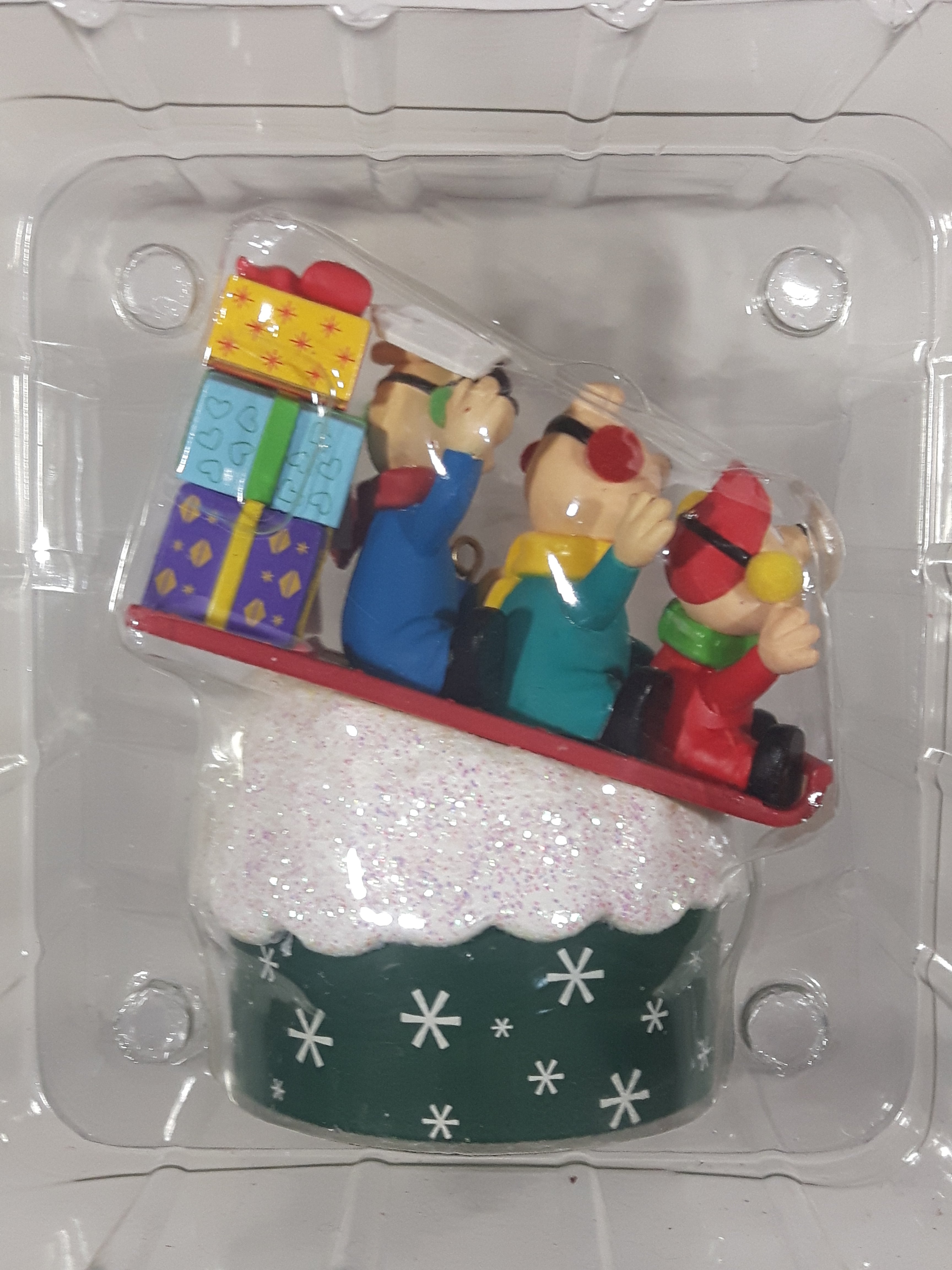 Carlton Cards Alvin and the Chipmunks Toboggan Trio Christmas Ornament New in Box 9