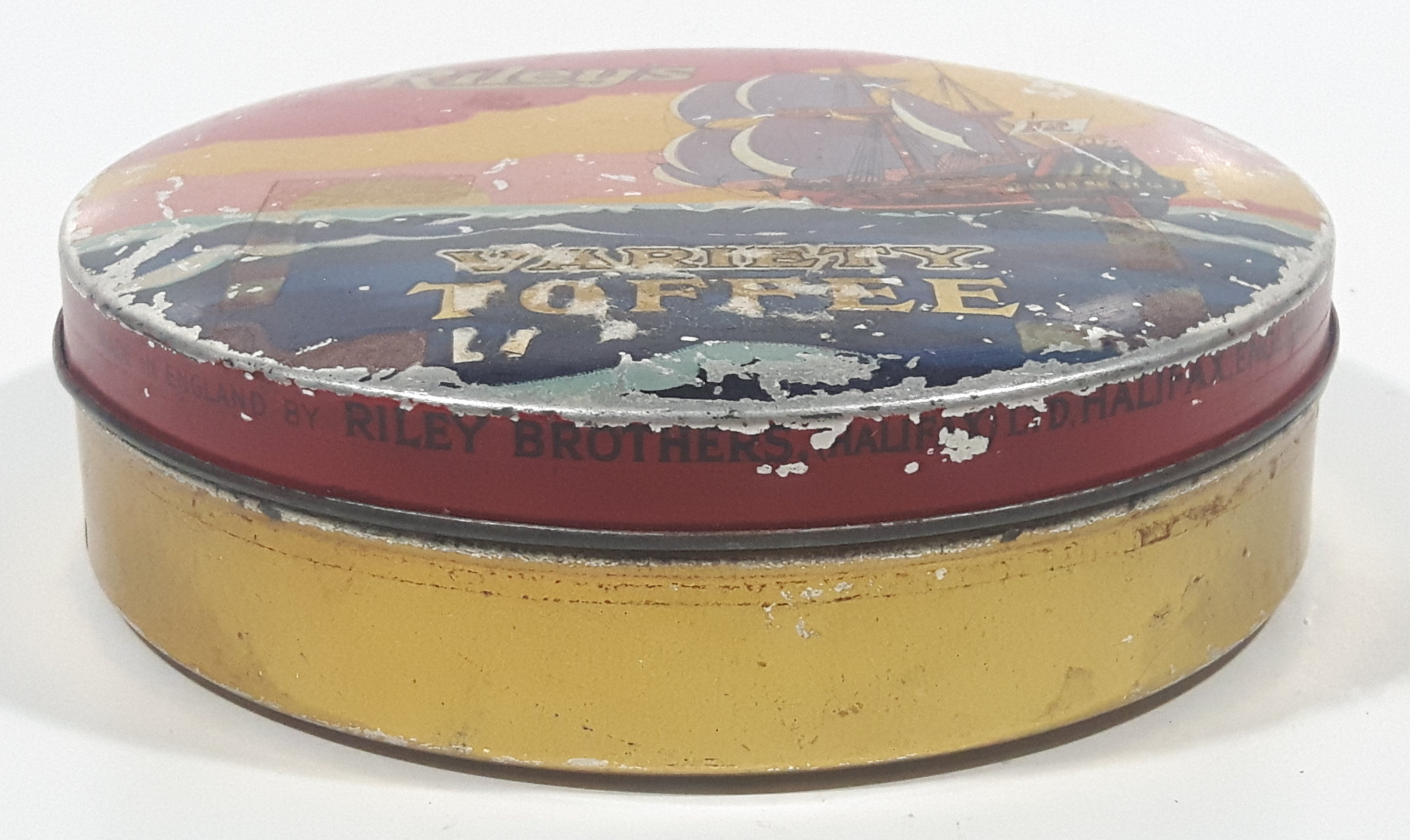 Vintage 1950s Riley's Variety Toffee Galleon Ship Boat Themed 5" Round Tin Metal Container 3