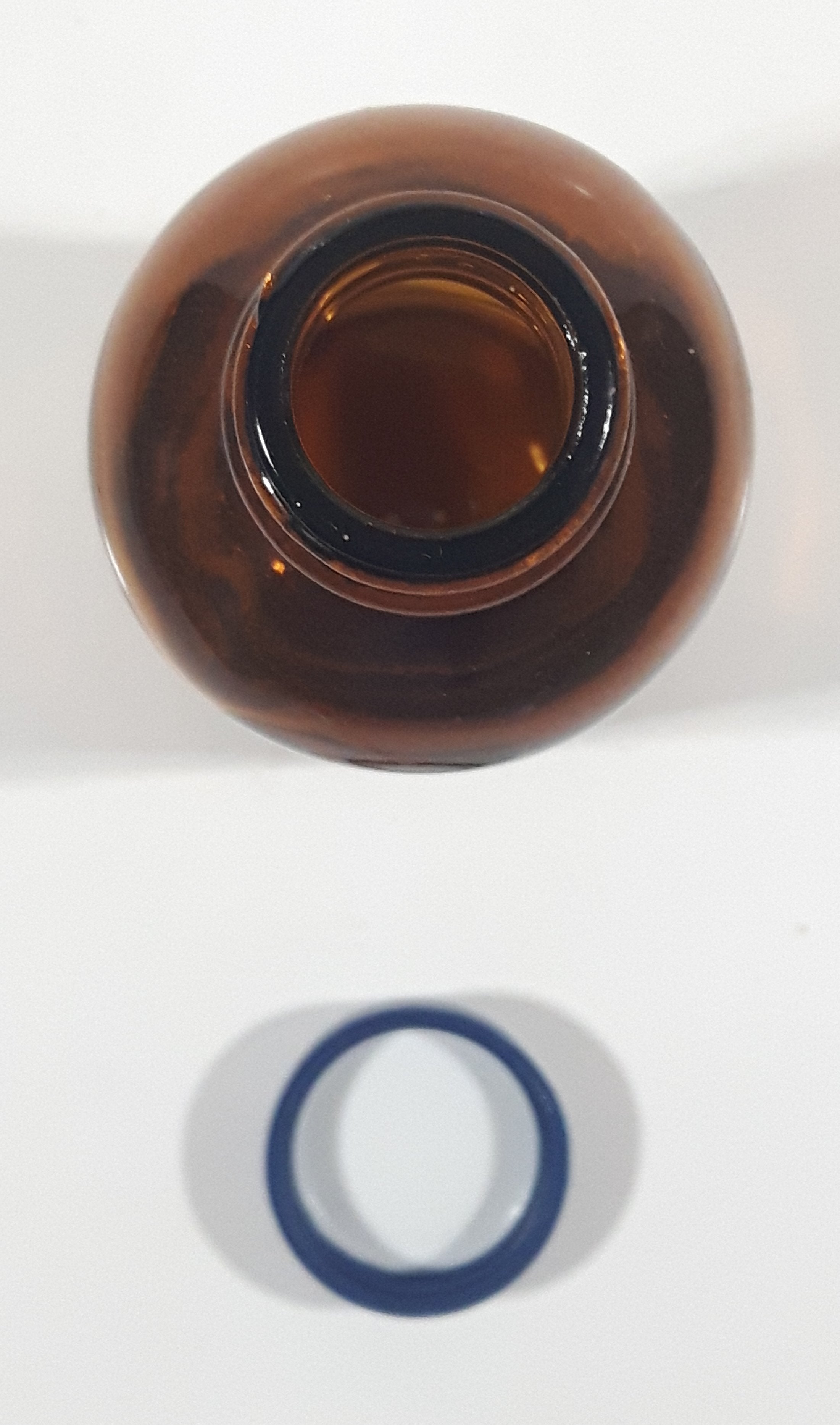 Vintage 4 1/4" Tall 6003 Brown Amber Glass Medicine Bottle with Blue Plastic Lid 6