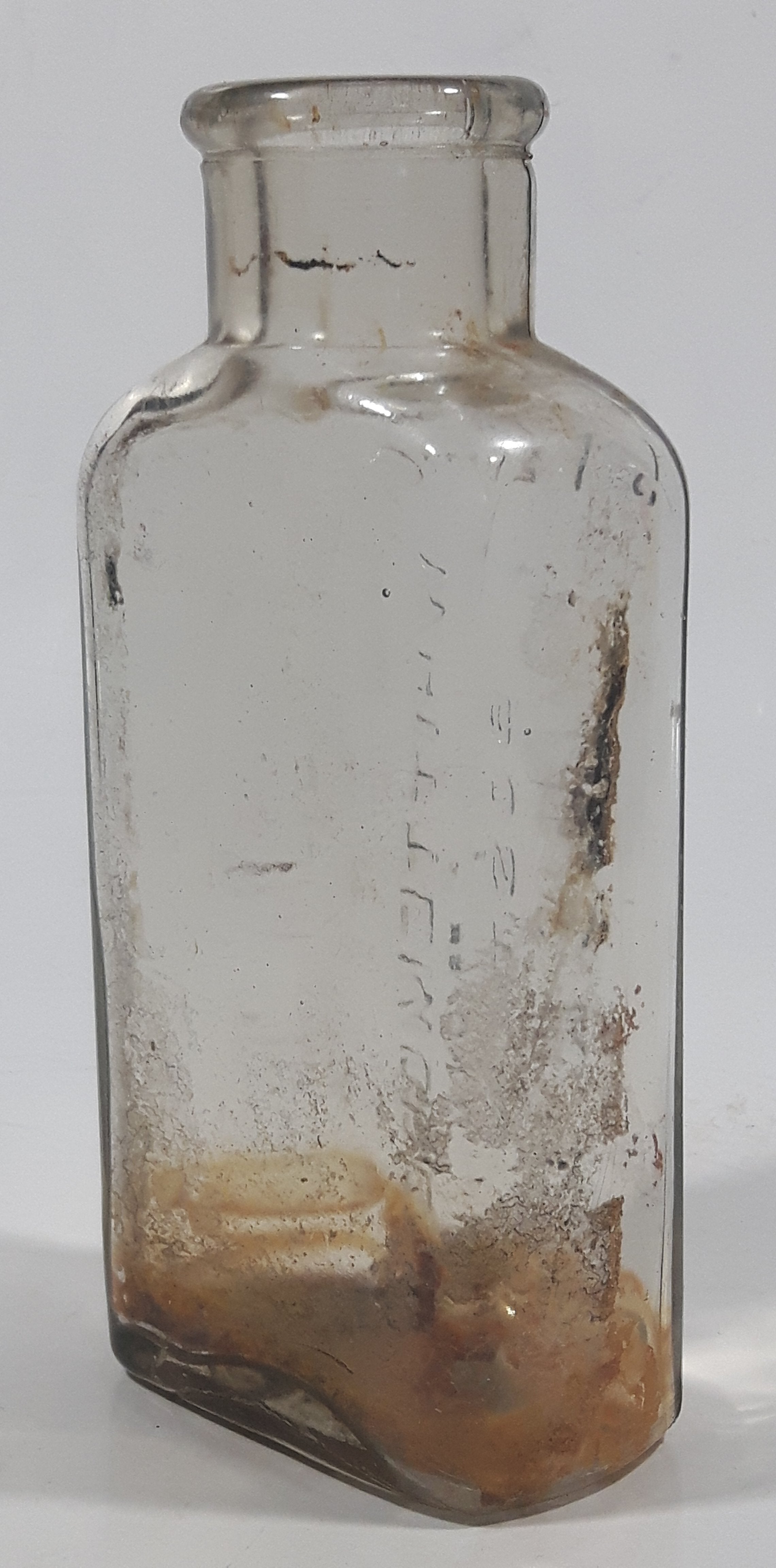 Antique Whittemore Boston U.S.A. 5 Fluid Oz Shoe Polish 5 1/4" Tall Embossed Lettering Glass Bottle 8