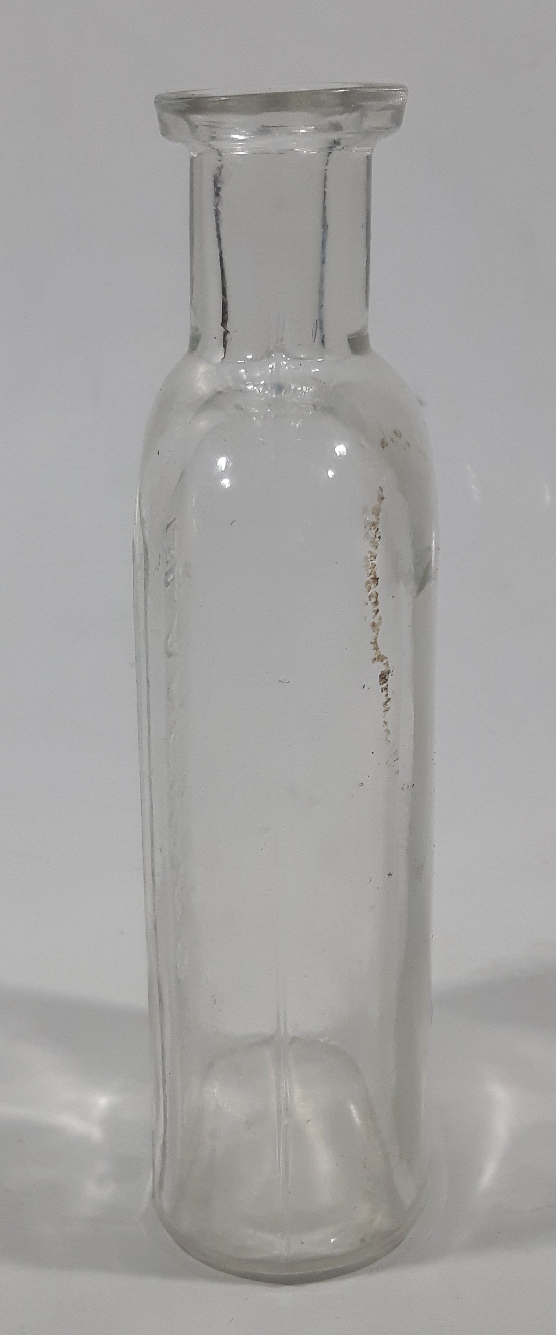 Antique Blanchard & Co Victoria, B.C. 4 3/4" Tall Embossed Lettering Glass Bottle 4