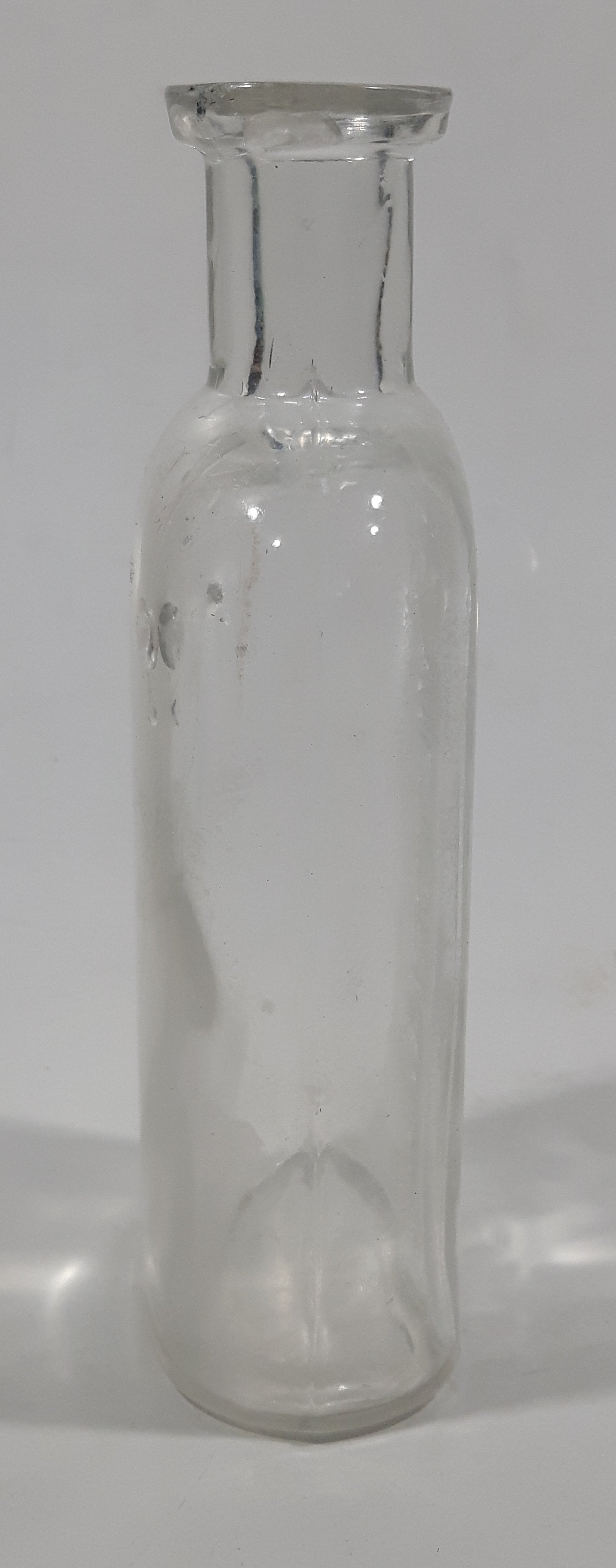 Antique Blanchard & Co Victoria, B.C. 4 3/4" Tall Embossed Lettering Glass Bottle 8