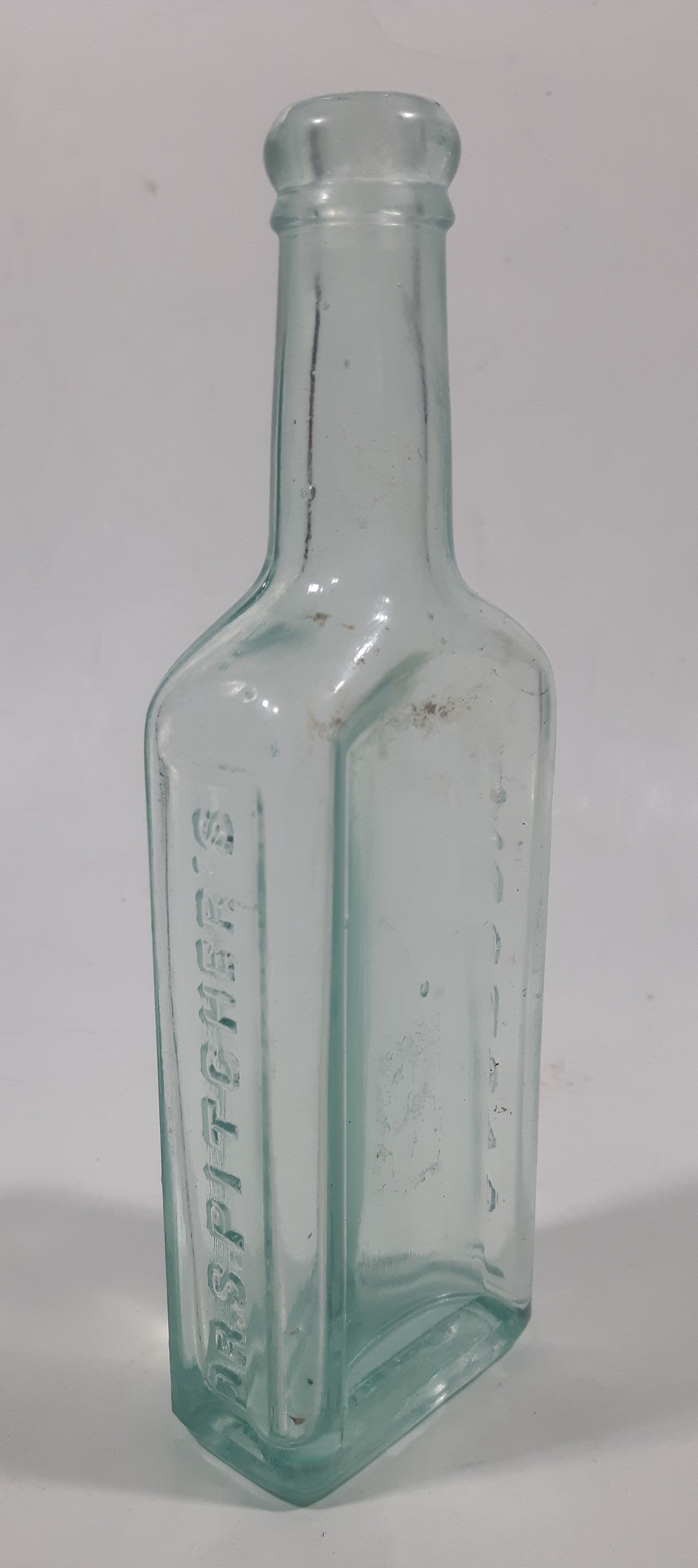 Antique 1890s Dr. S. Pitcher's Castoria 5 3/4" Tall Embossed Lettering Glass Bottle 7