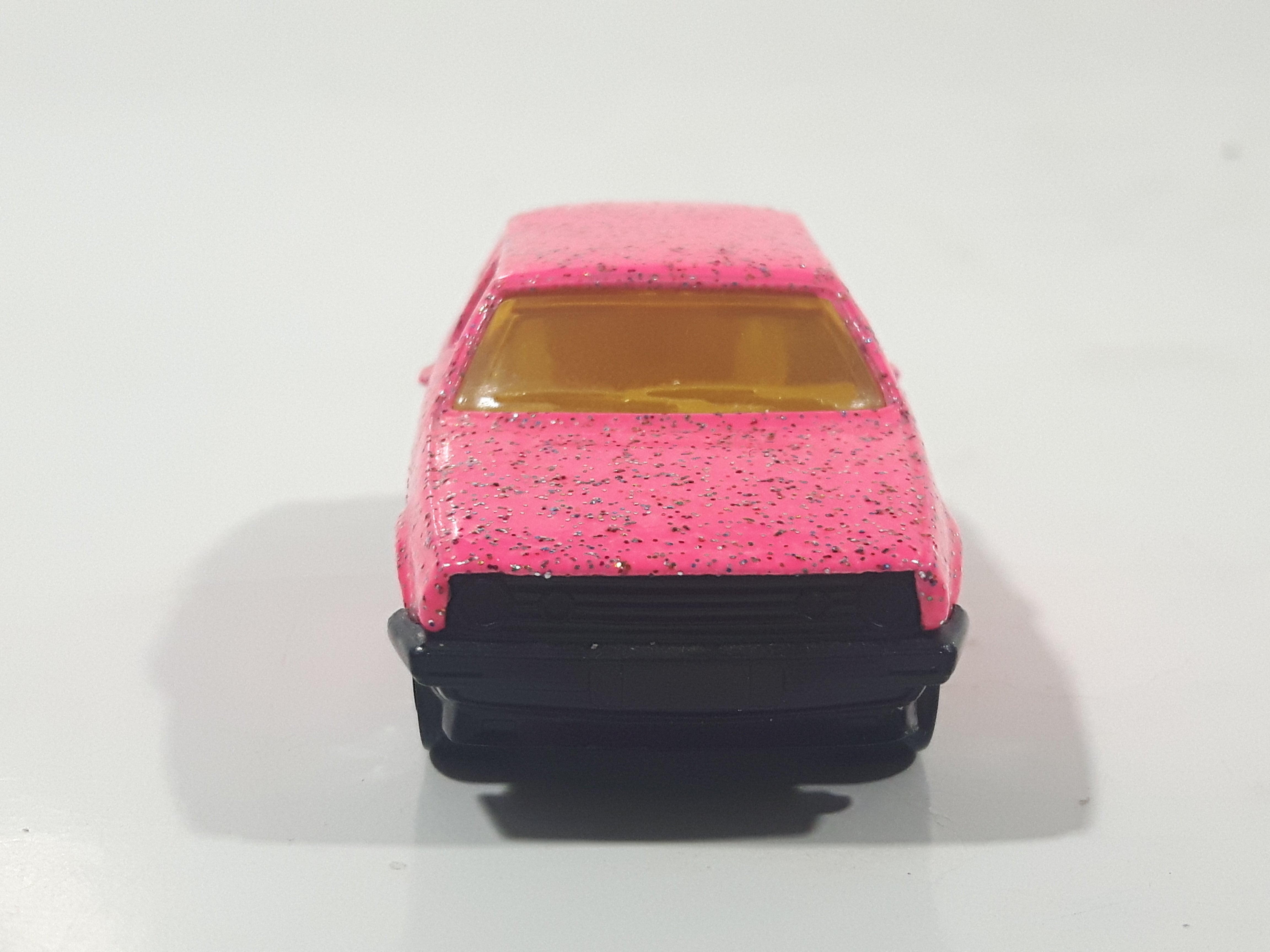 1992 Hot Wheels Volkswagen Golf Hot Pink Glitter Die Cast Toy Car Vehicle 2