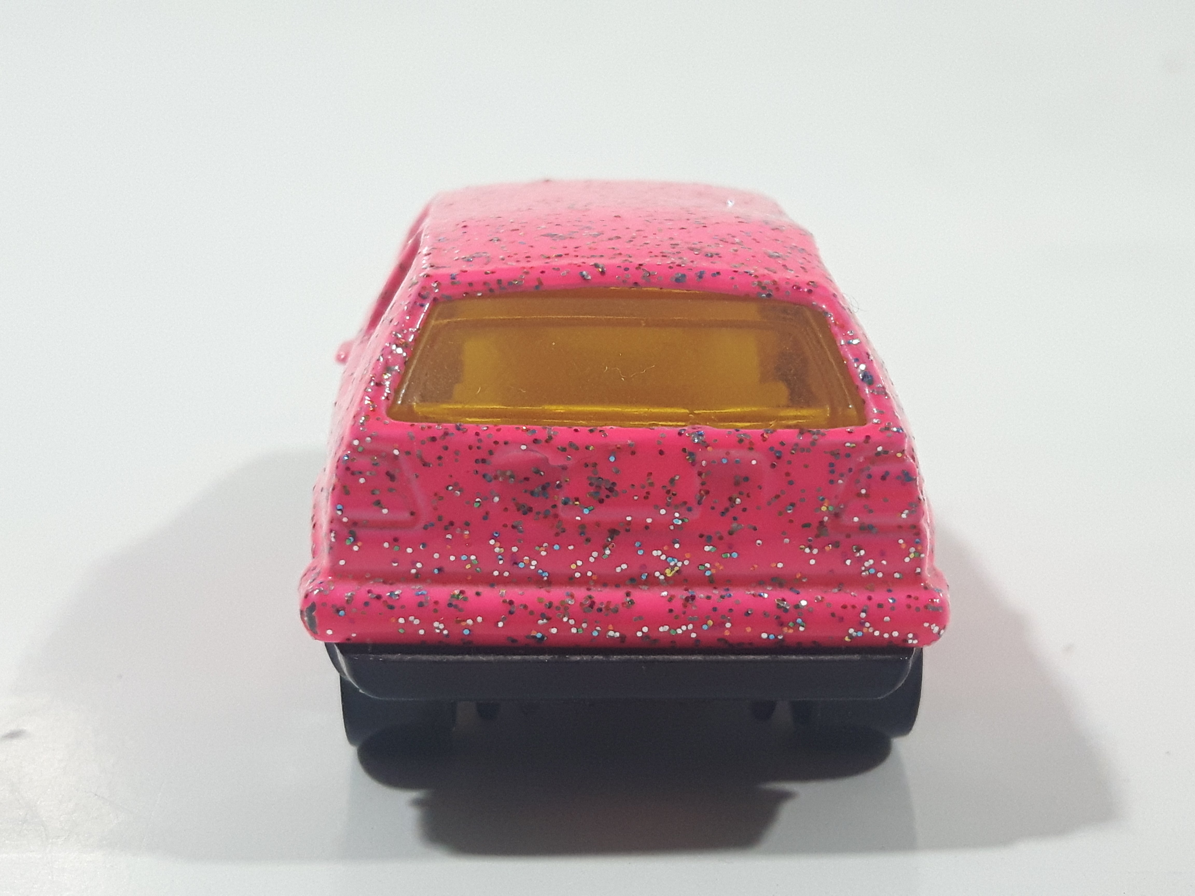1992 Hot Wheels Volkswagen Golf Hot Pink Glitter Die Cast Toy Car Vehicle 6