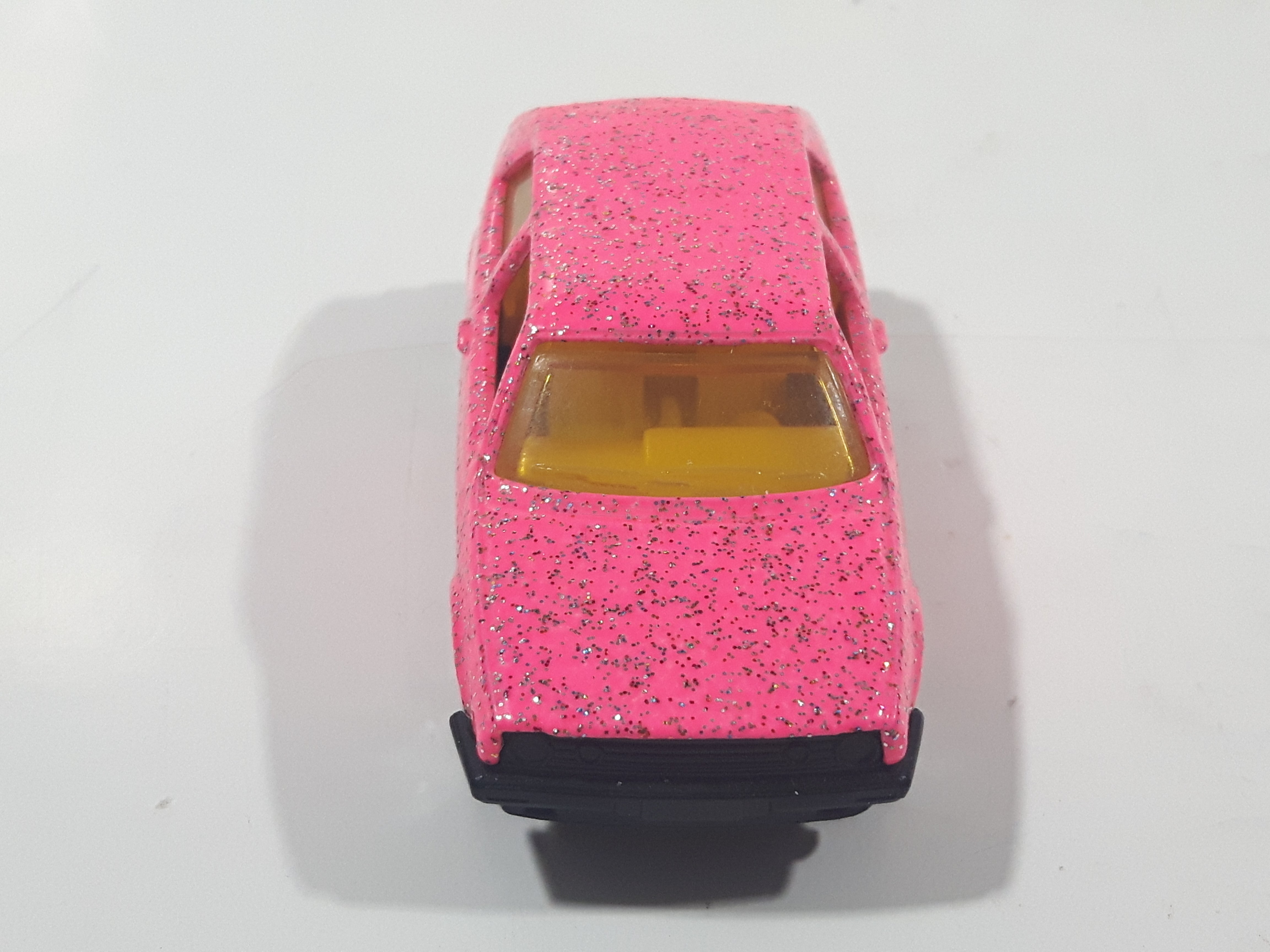 1992 Hot Wheels Volkswagen Golf Hot Pink Glitter Die Cast Toy Car Vehicle 10