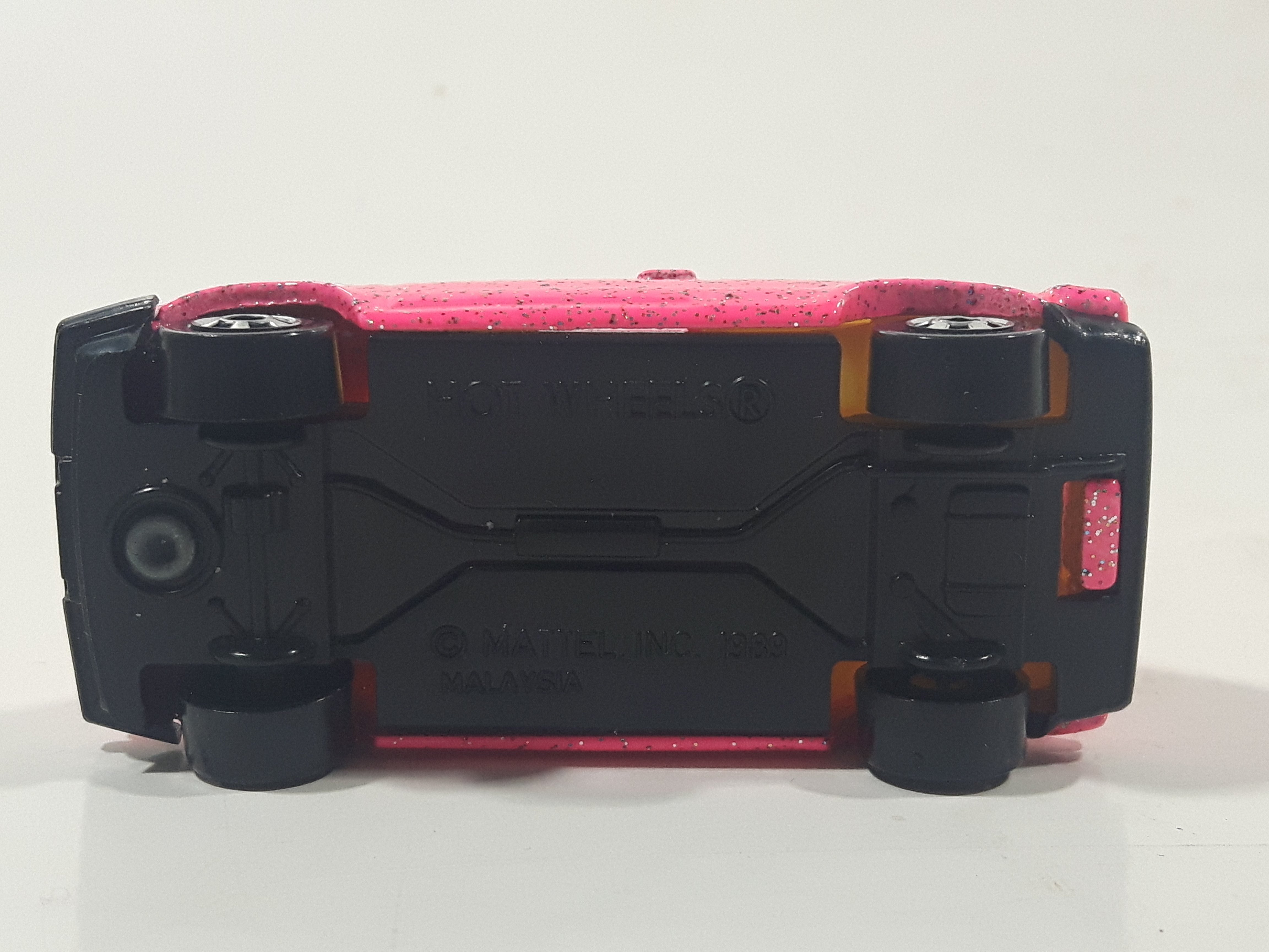 1992 Hot Wheels Volkswagen Golf Hot Pink Glitter Die Cast Toy Car Vehicle 13