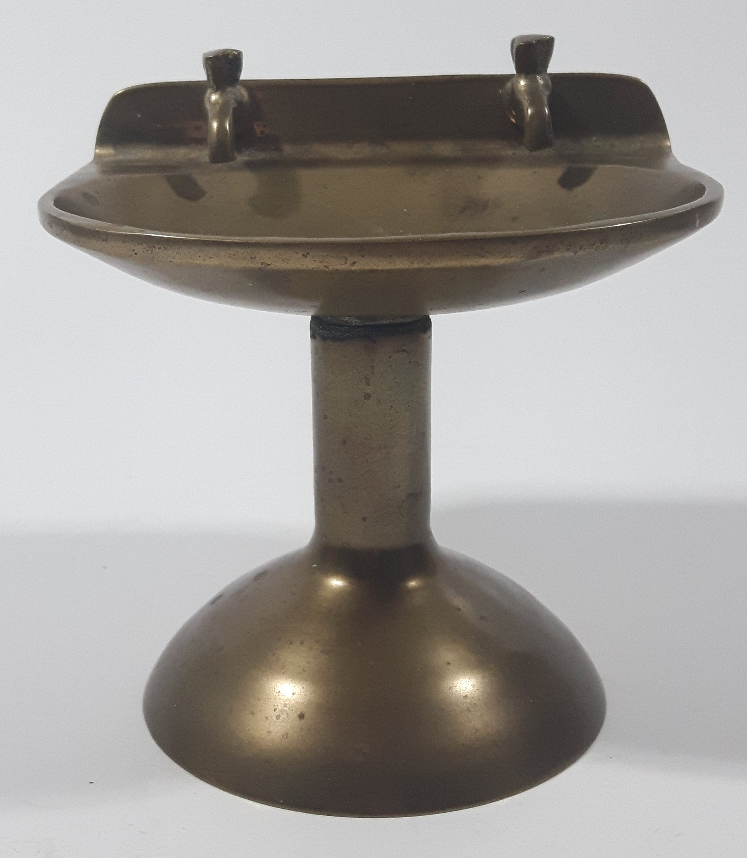 Vintage Pedestal Sink Shaped 4 3/8" Tall Brass Metal Soap Dish 2
