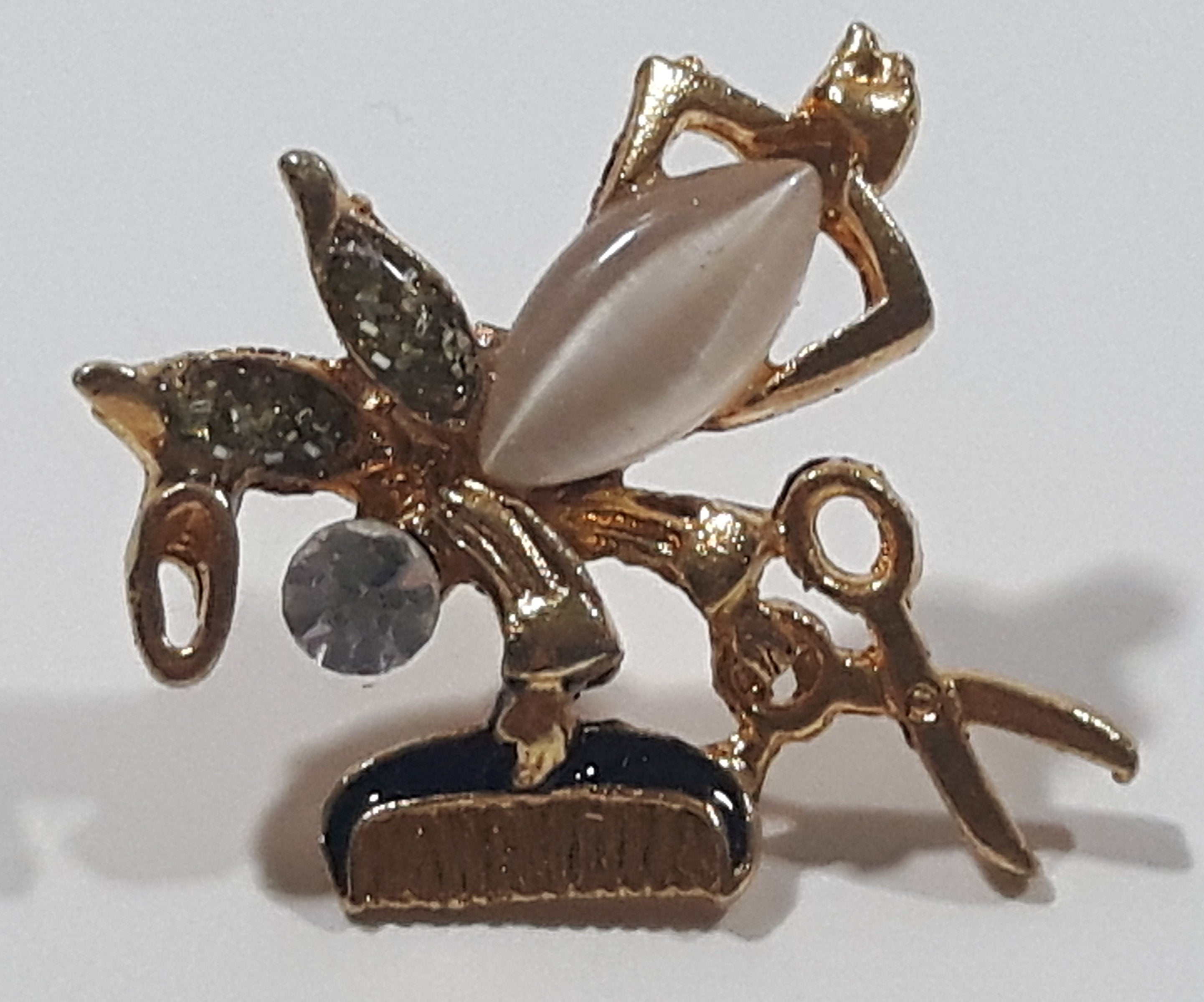Hair Dresser Barber Scissors and Comb Faux Gemstones 3/4" x 1" Brooch Pin 3