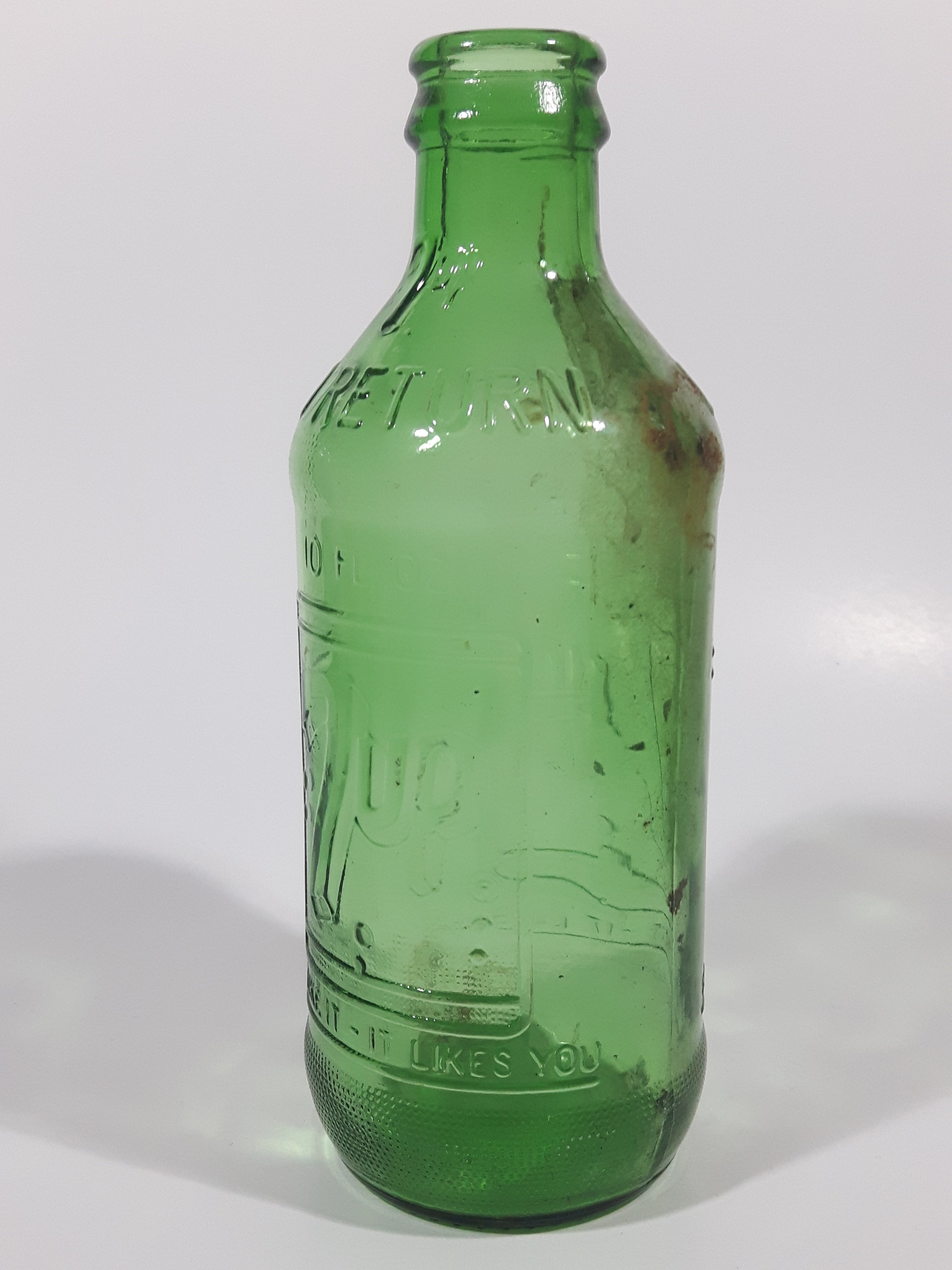 Vintage 1960s 7up "You Like It" "It Likes You" 10 Fl oz 6 1/4" Tall Stubby Embossed Green Glass Beverage Bottle 3