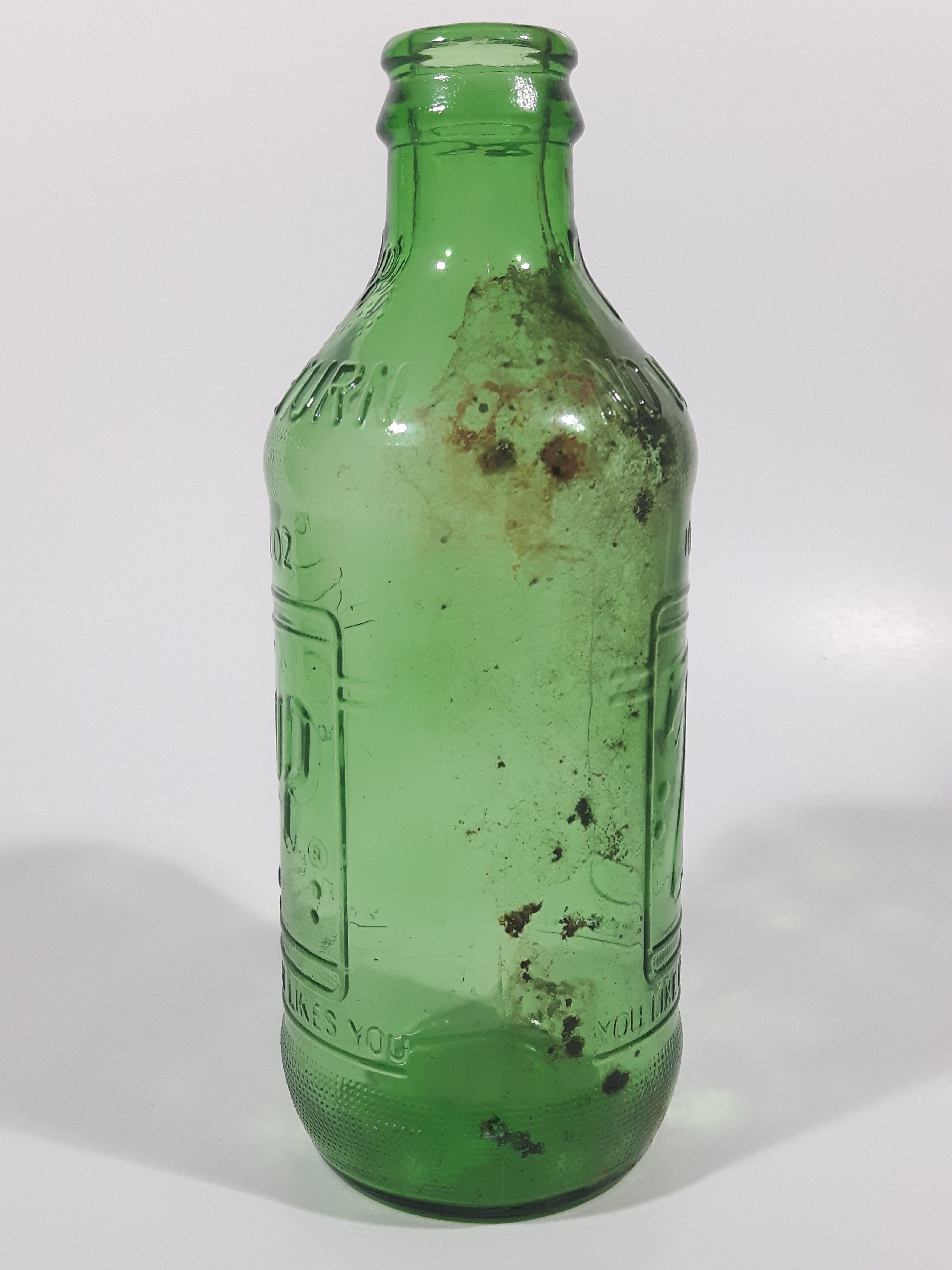 Vintage 1960s 7up "You Like It" "It Likes You" 10 Fl oz 6 1/4" Tall Stubby Embossed Green Glass Beverage Bottle 4