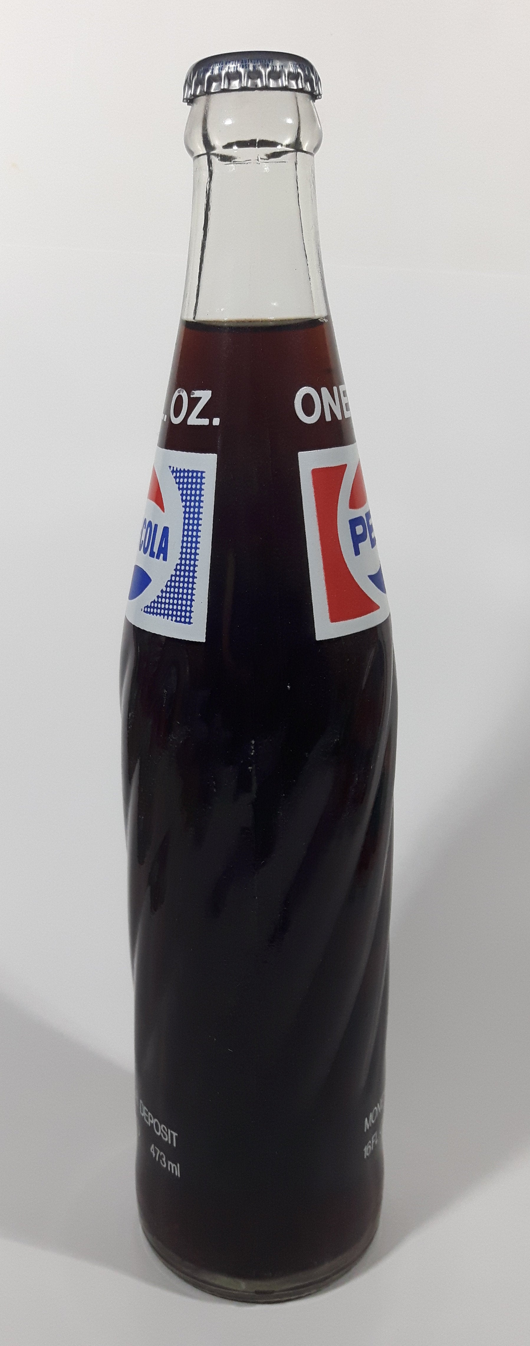 Vintage 1970s Pepsi-Cola Pepsi One Pint 16 Fl oz 473mL 11" Clear Glass Money Back Bottle Still Full 3