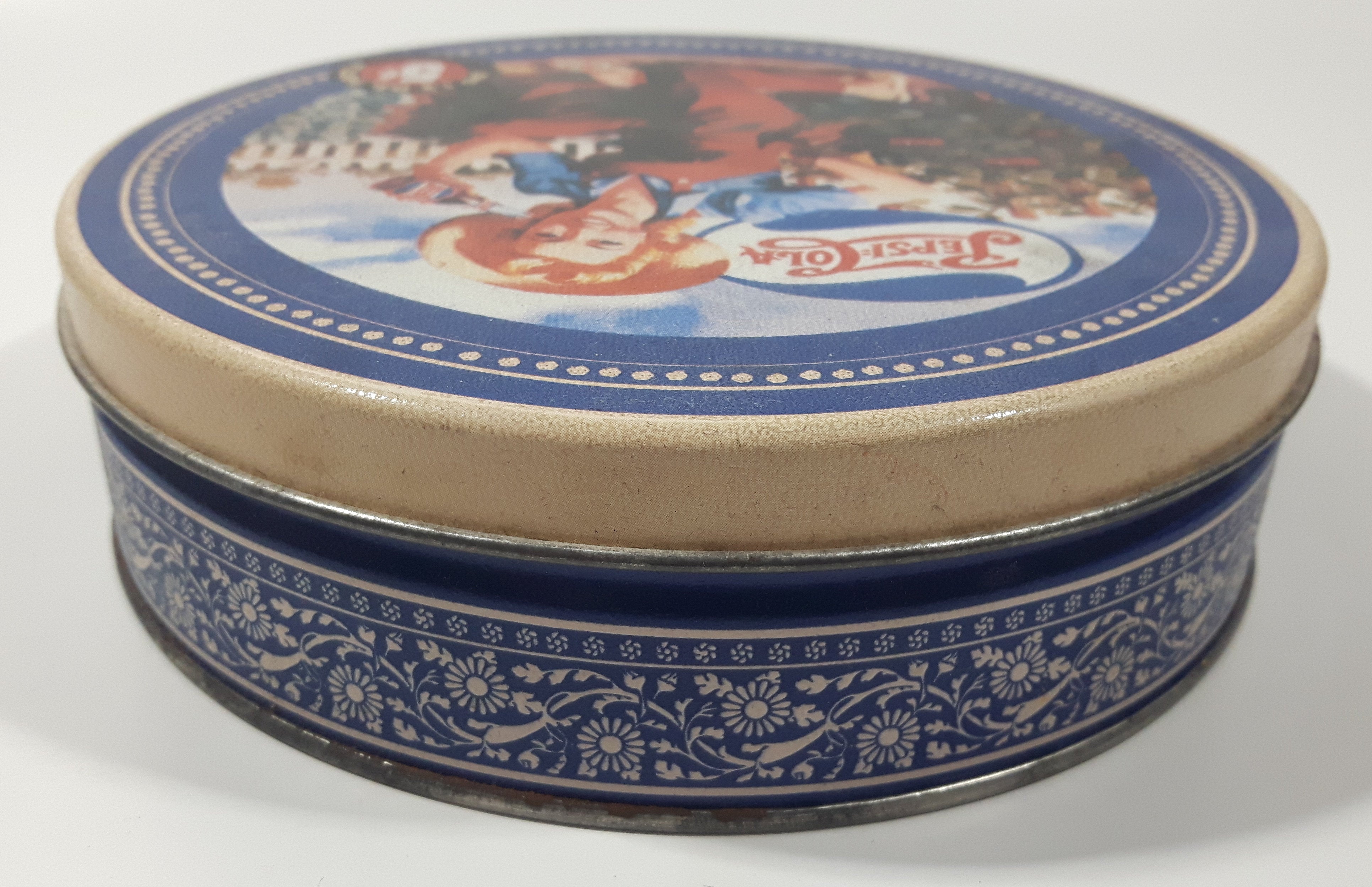 Great American Opportunities Pepsi Cola Big 12 OZ. Bottle 5 Cents Woman Gardening Round Tin Metal Container 4